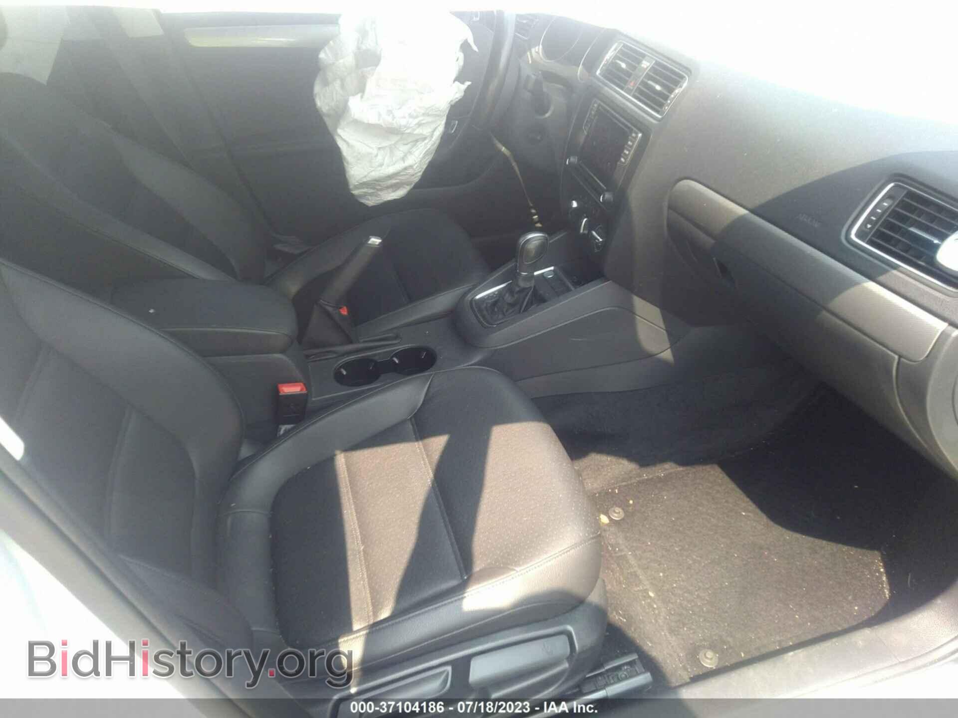 2017 VOLKSWAGEN JETTA - VIN: 3VWDB7AJ3HM335934 - Фото 5