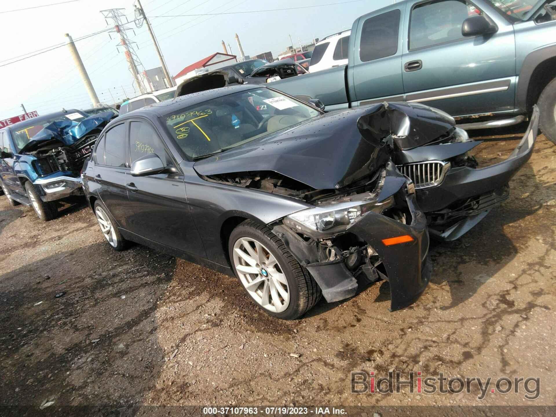 Photo WBA3C1C58CF431198 - BMW 3 SERIES 2012