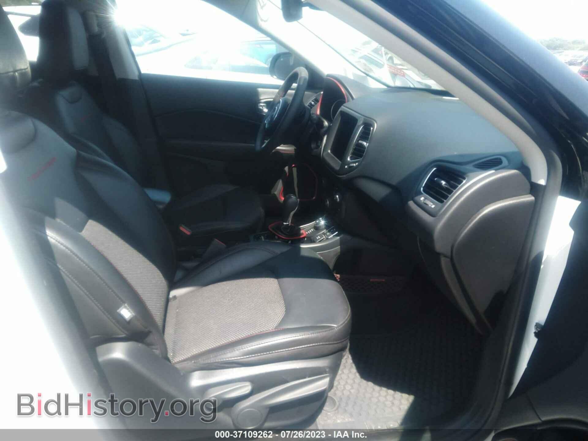 2021 JEEP COMPASS - VIN: 3C4NJDDB0MT588934 - Фото 5