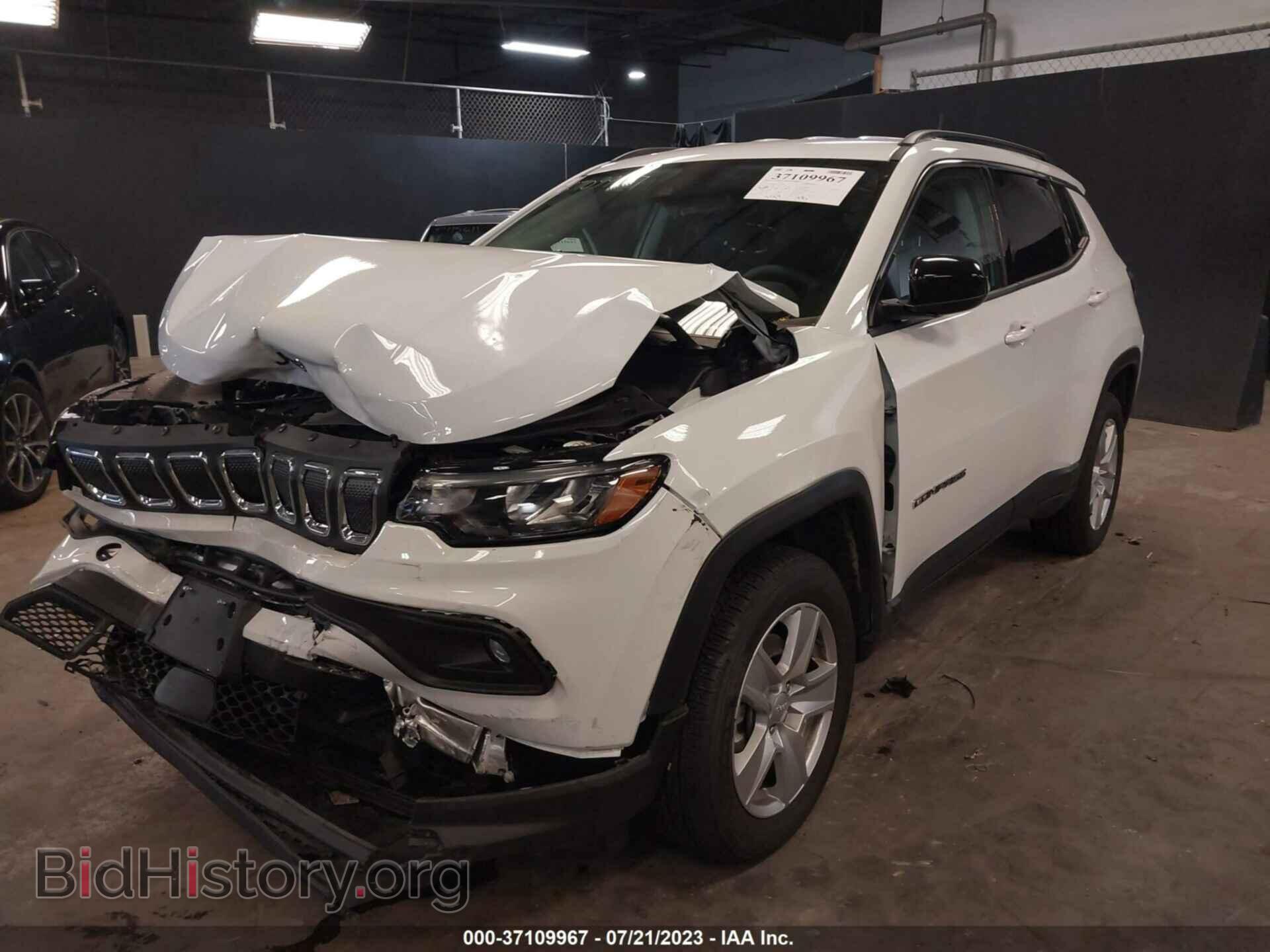 2022 JEEP COMPASS - VIN: 3C4NJDBB4NT232085 - Фото 2