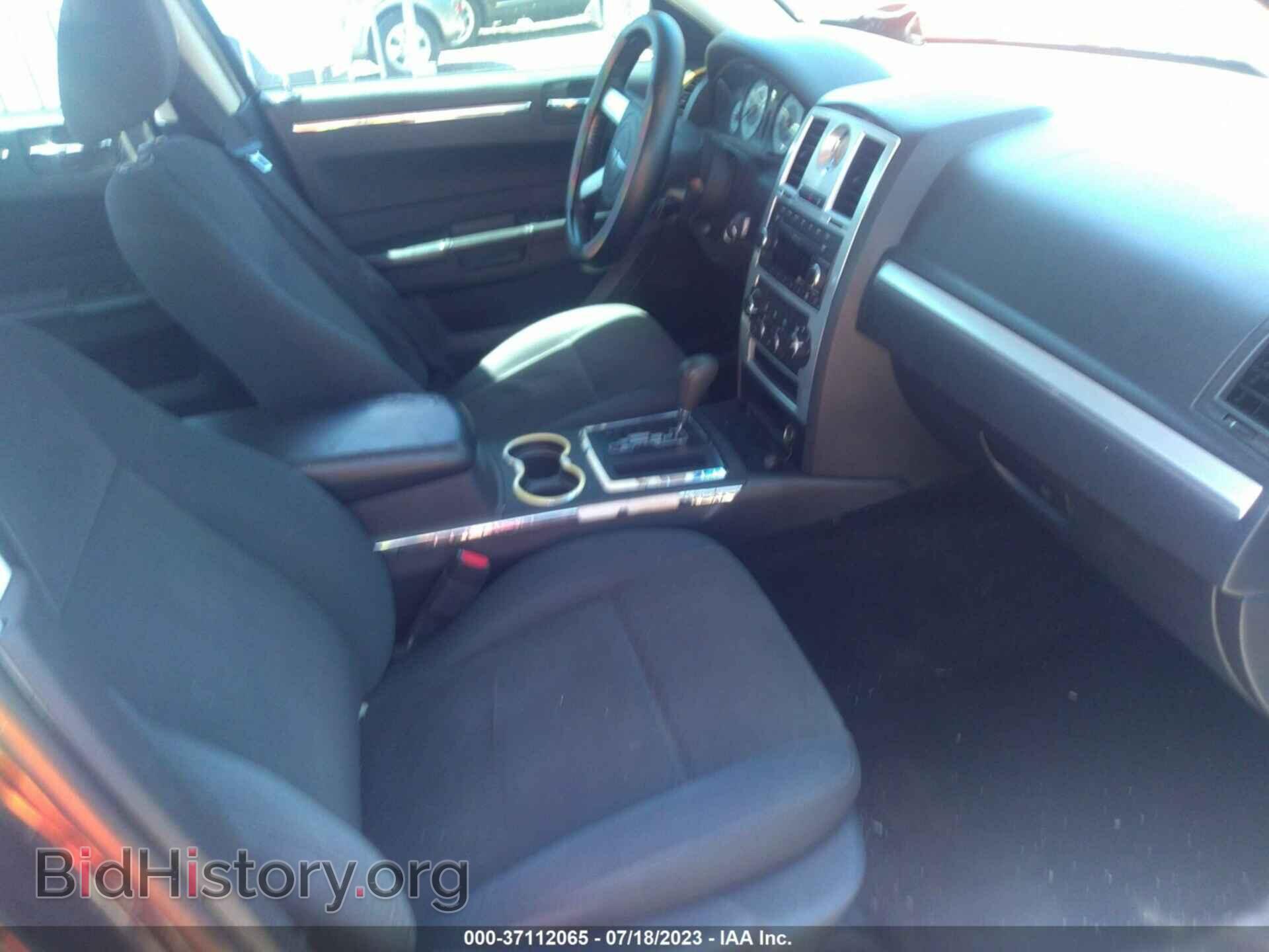 2010 CHRYSLER 300 - VIN: 2C3CA5CV6AH163204 - Фото 5