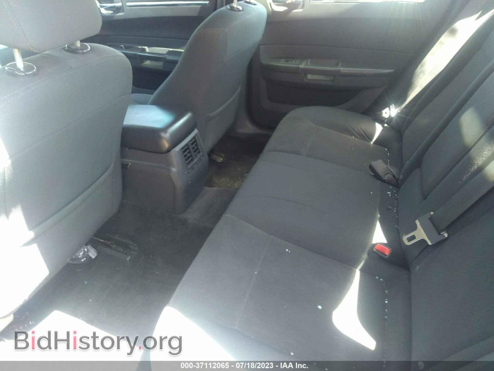 2010 CHRYSLER 300 - VIN: 2C3CA5CV6AH163204 - Фото 8