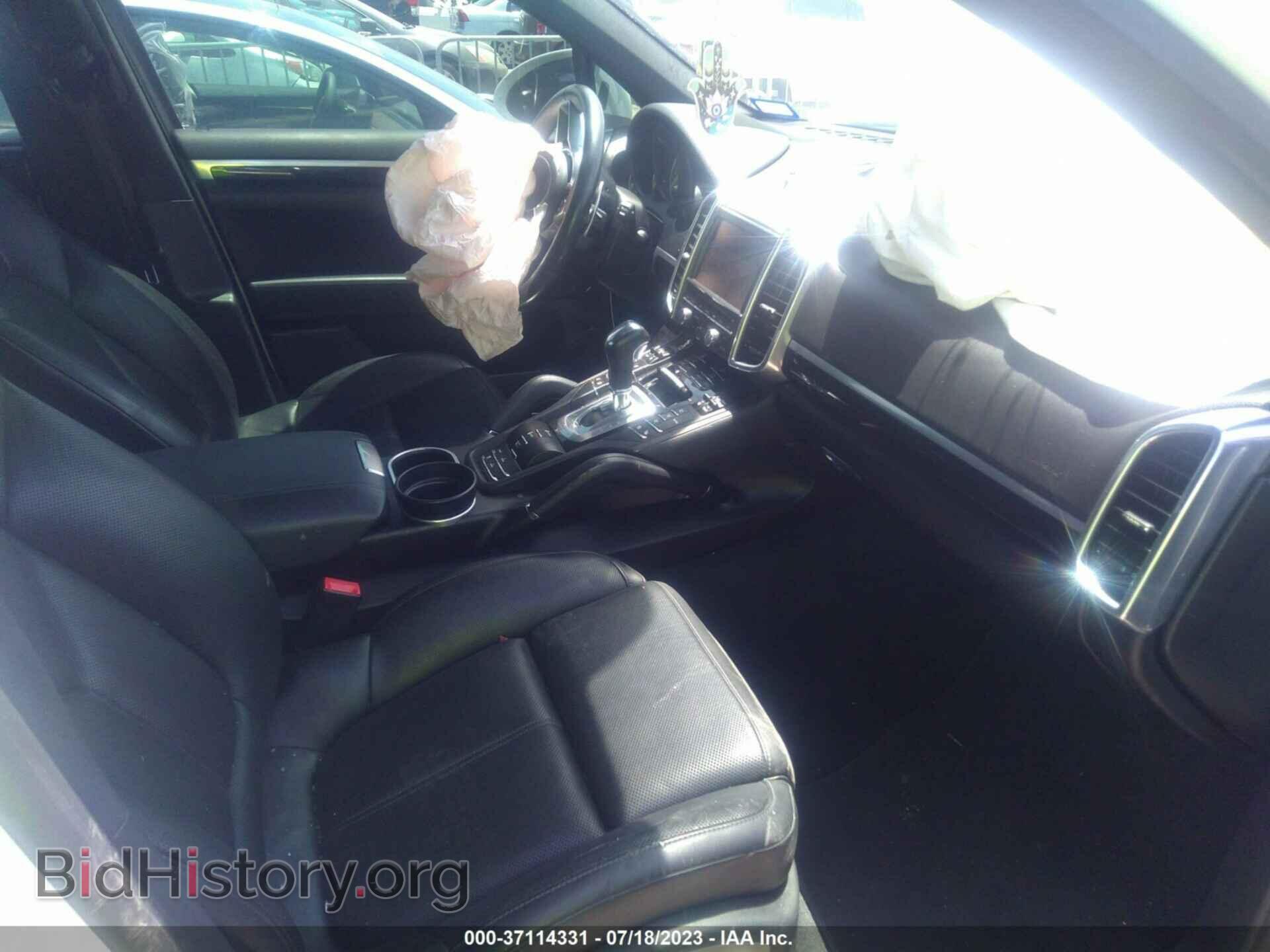 2016 PORSCHE CAYENNE - VIN: WP1AE2A26GLA61801 - Фото 5
