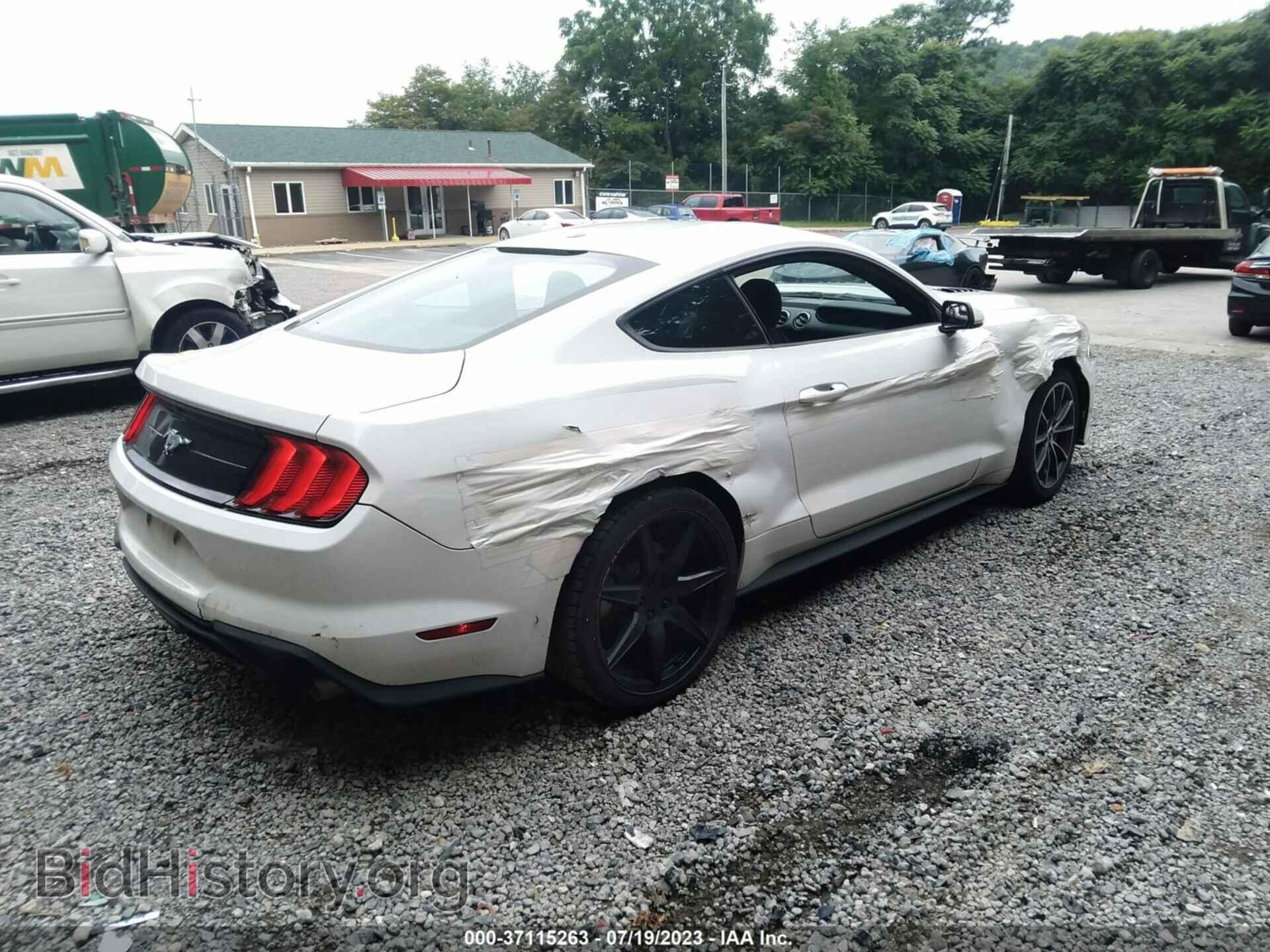 2019 FORD MUSTANG - VIN: 1FA6P8TH6K5163379 - Фото 4