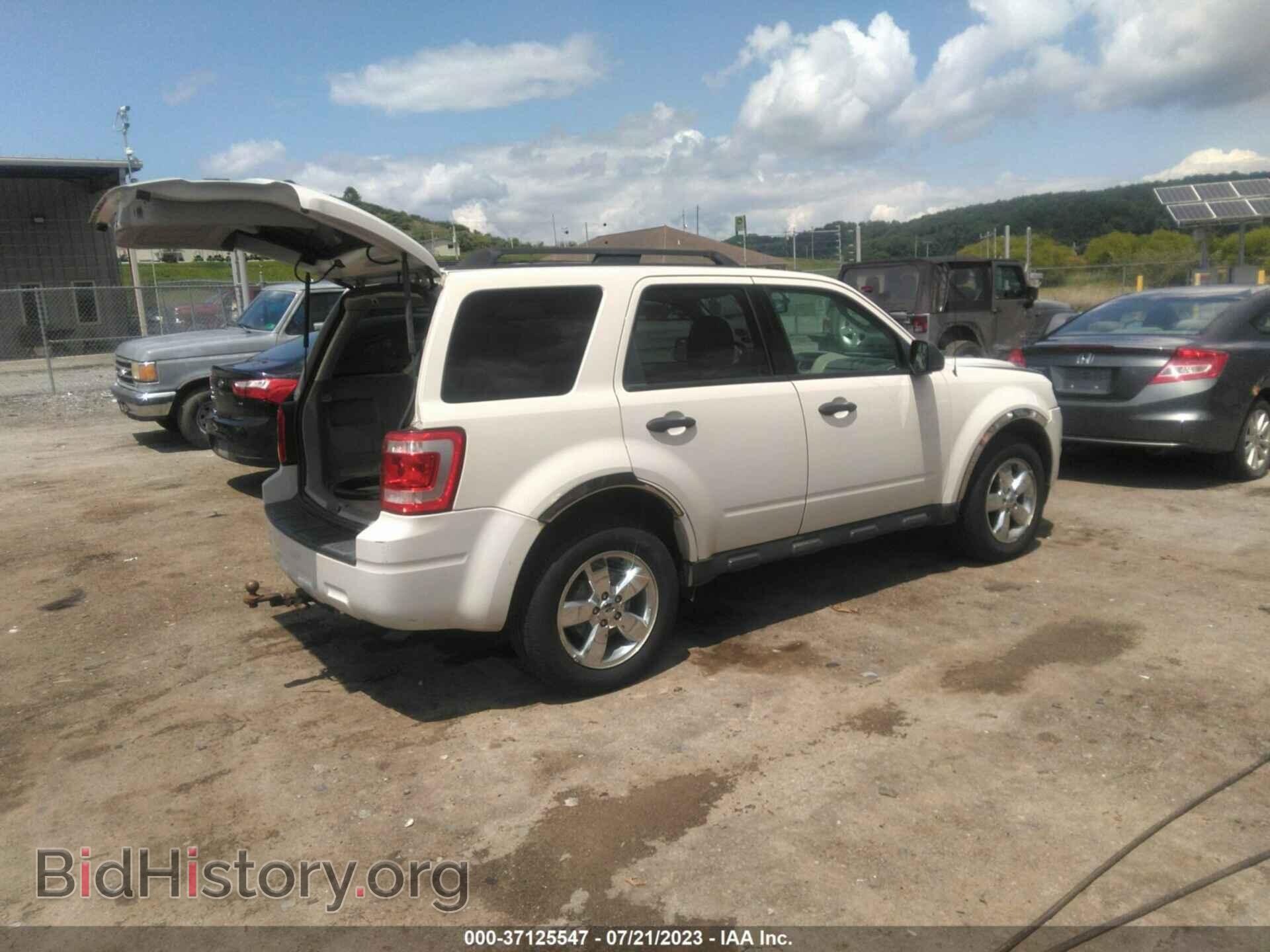 2011 FORD ESCAPE - VIN: 1FMCU9D75BKA91783 - Photo 4