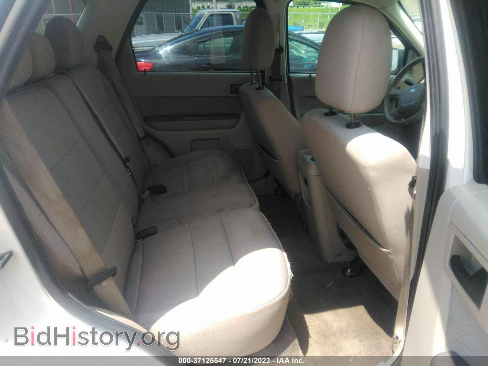 2011 FORD ESCAPE - VIN: 1FMCU9D75BKA91783 - Photo 8