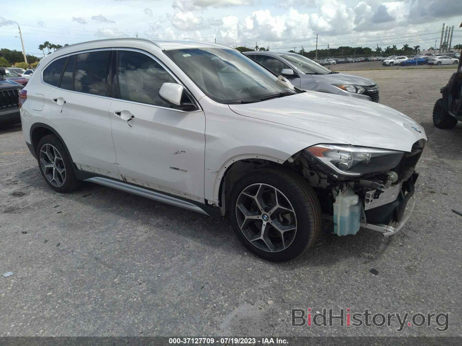 Photo WBXHU7C34J5H43826 - BMW X1 2018