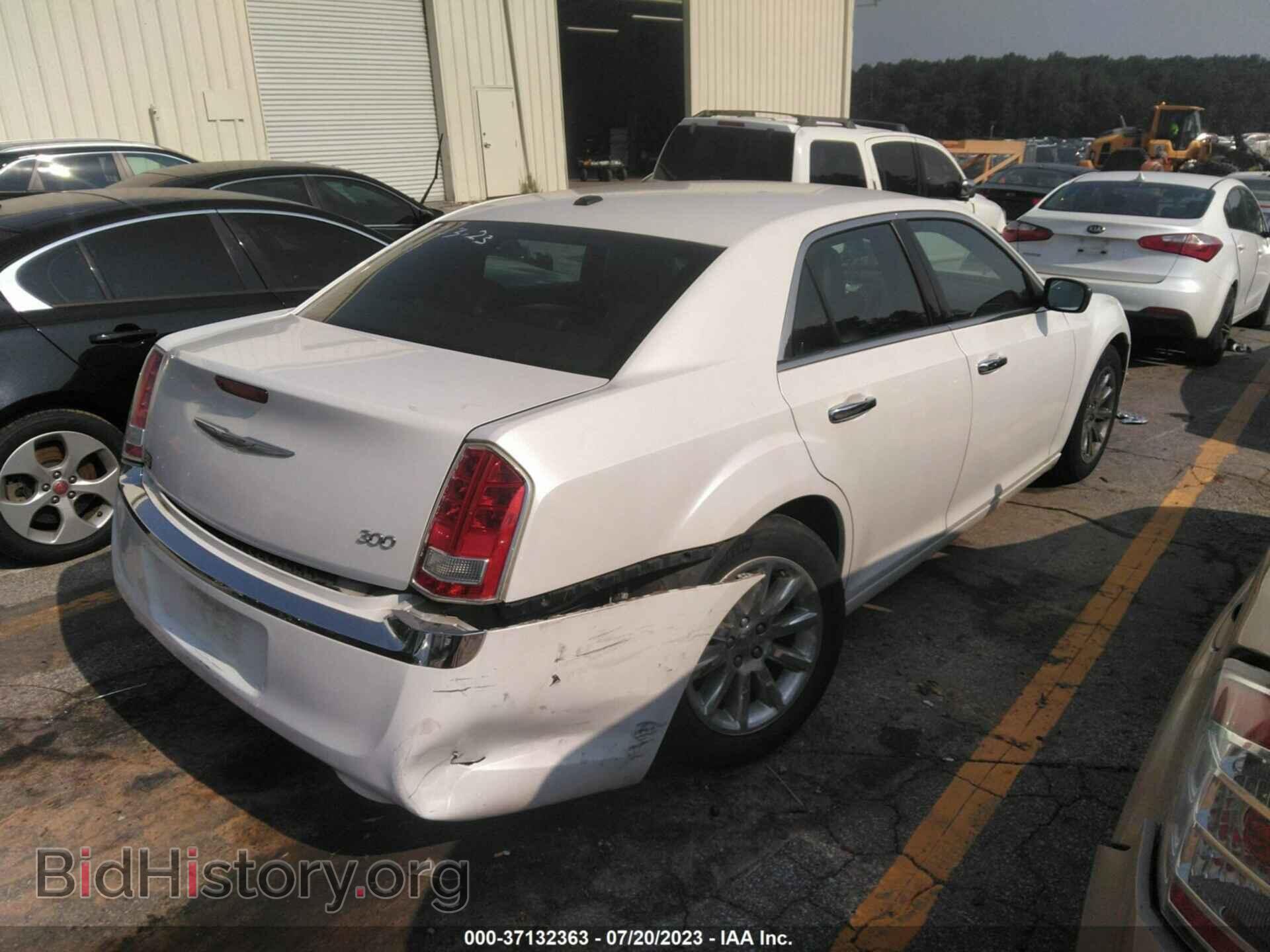 2012 CHRYSLER 300 - VIN: 2C3CCACG8CH310632 - Фото 4