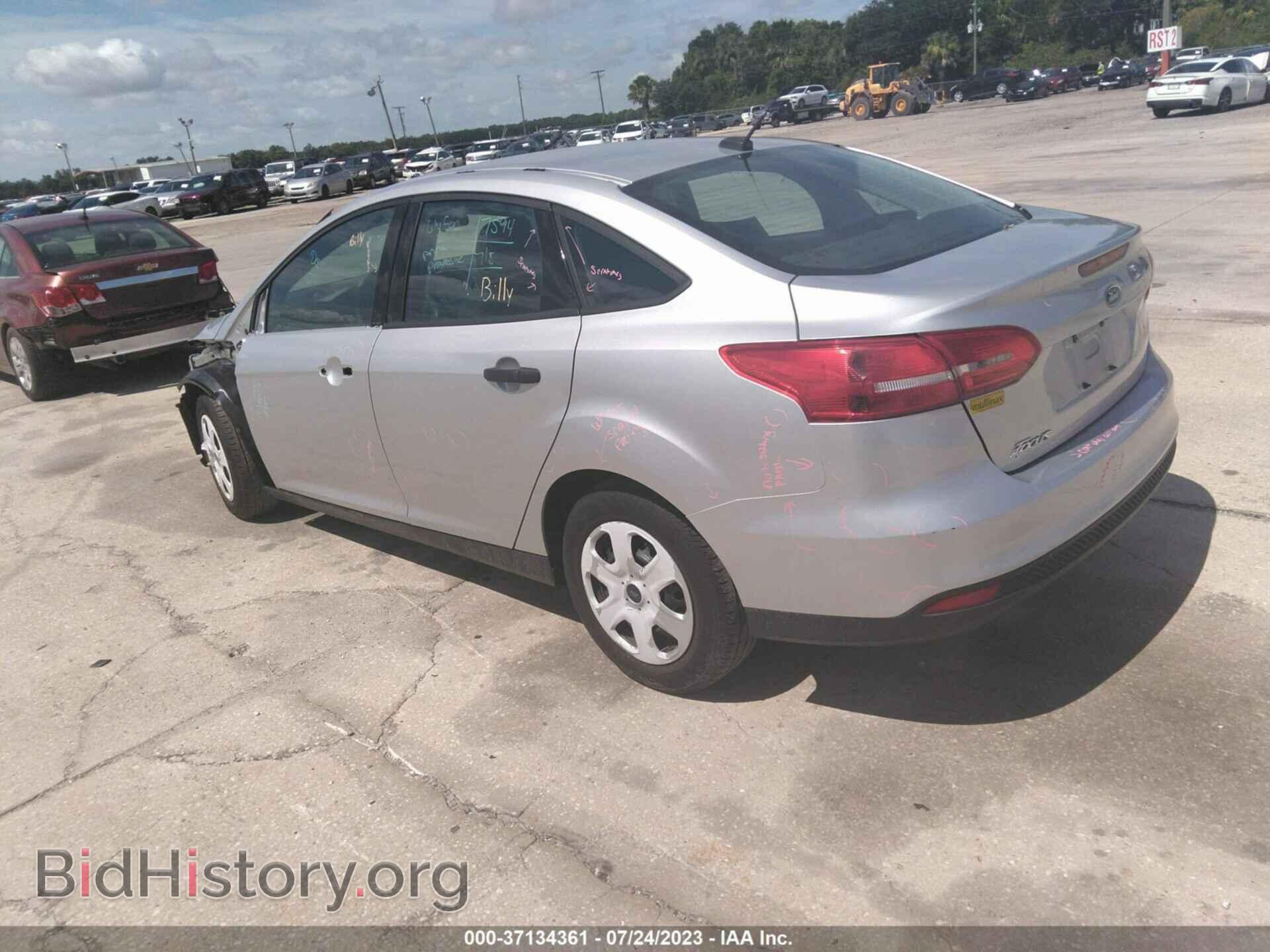 2018 FORD FOCUS - VIN: 1FADP3E23JL285100 - Фото 3