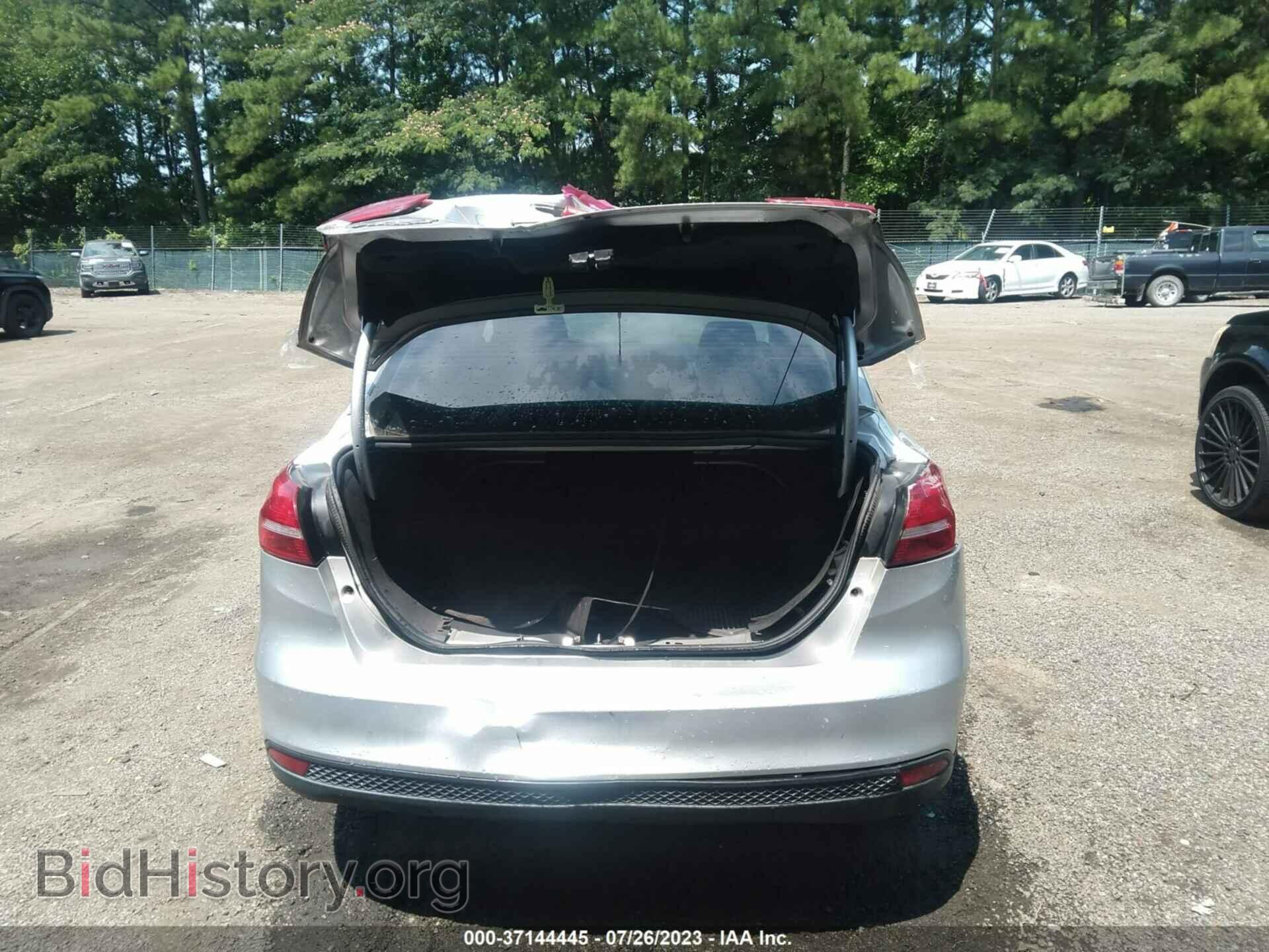 2017 FORD FOCUS - VIN: 1FADP3F22HL217122 - Фото 16