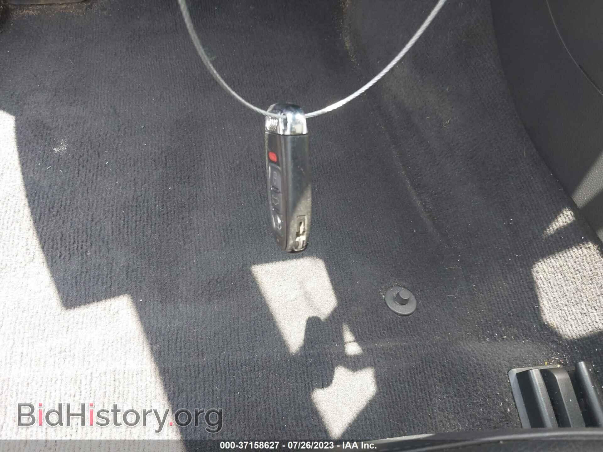 2010 AUDI A5 - VIN: WAUCFAFR1AA075256 - Фото 11