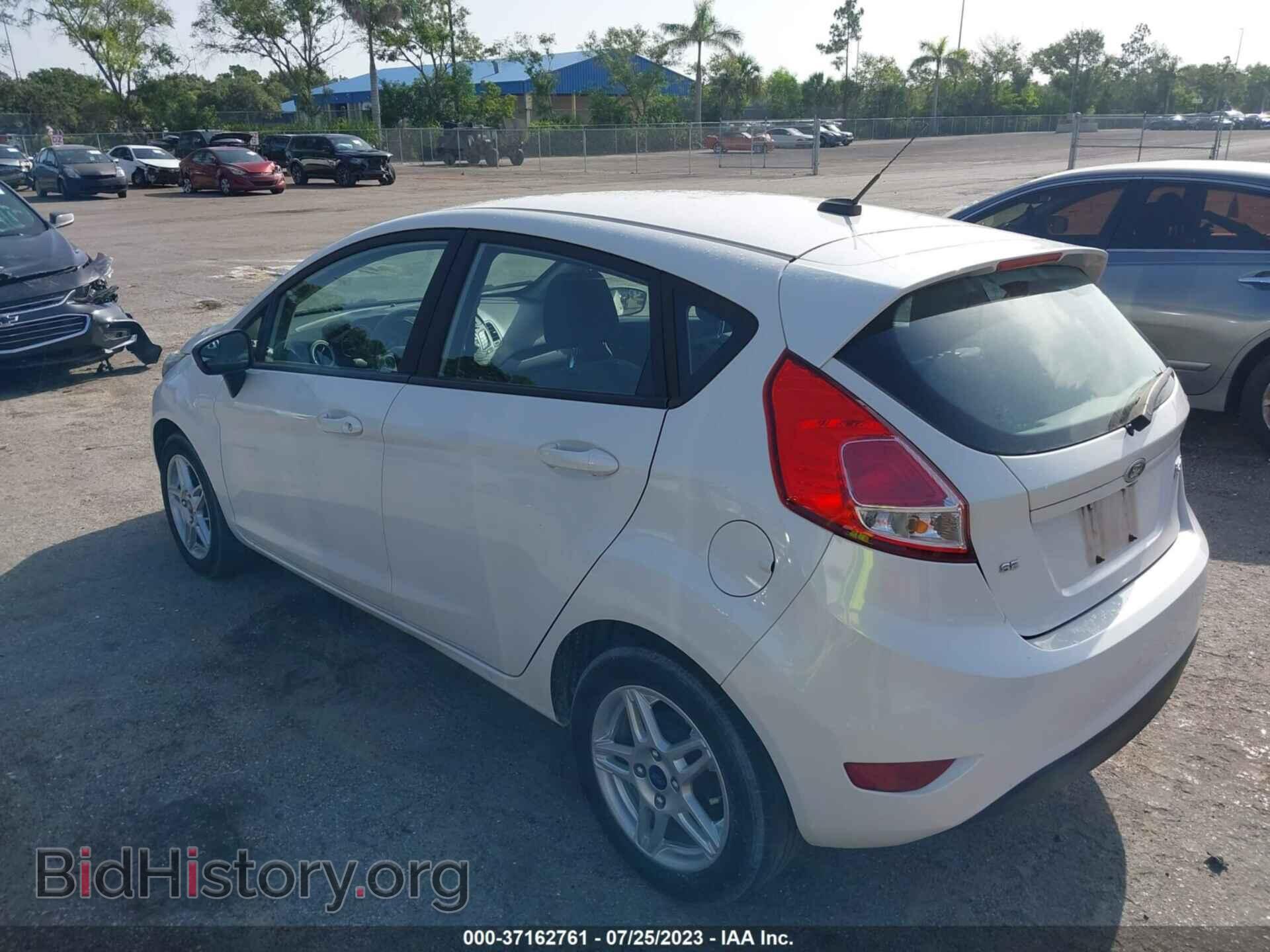 2018 FORD FIESTA - VIN: 3FADP4EJ8JM109851 - Фото 3
