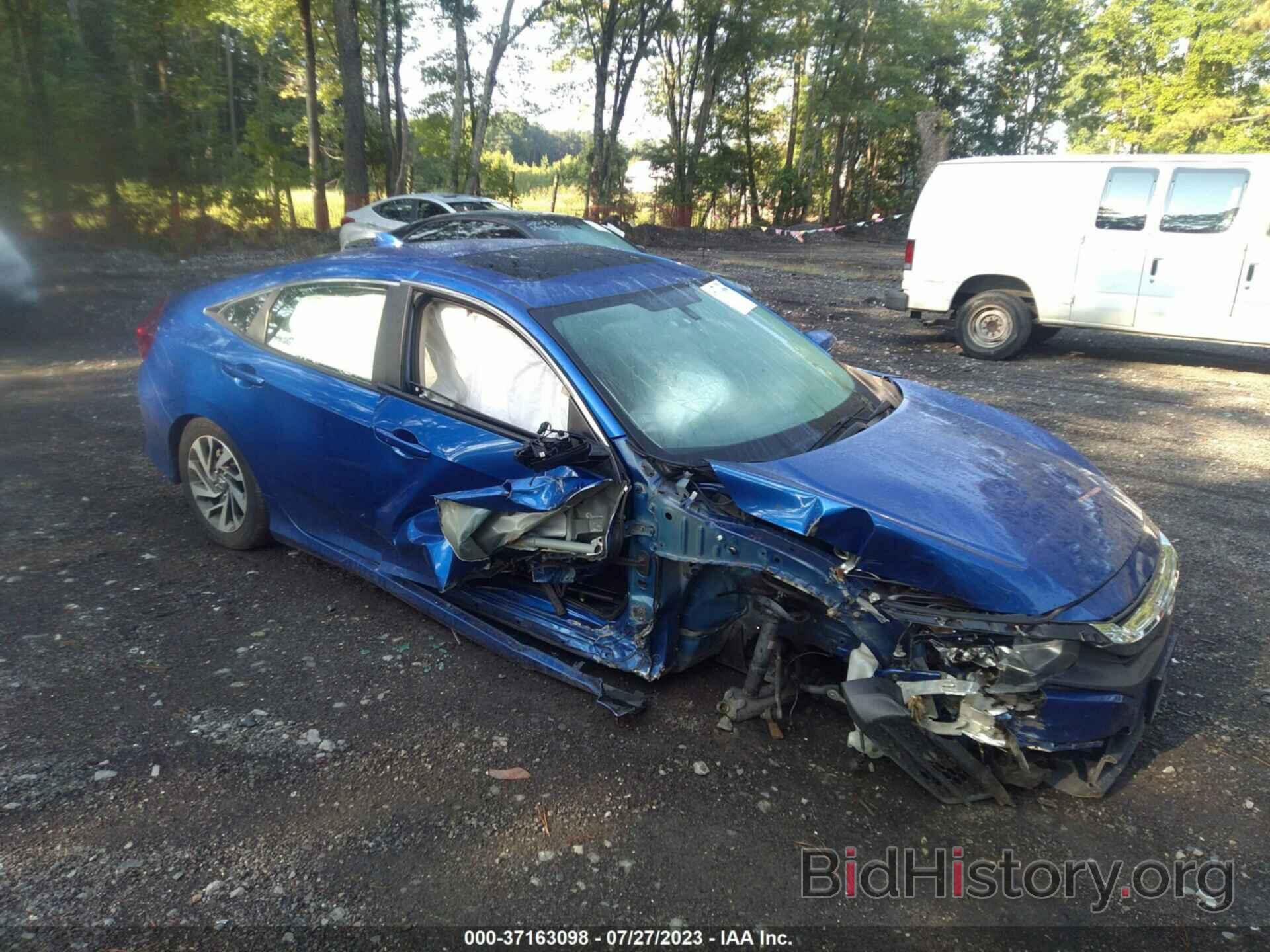 Photo 2HGFC2F73JH540829 - HONDA CIVIC SEDAN 2018