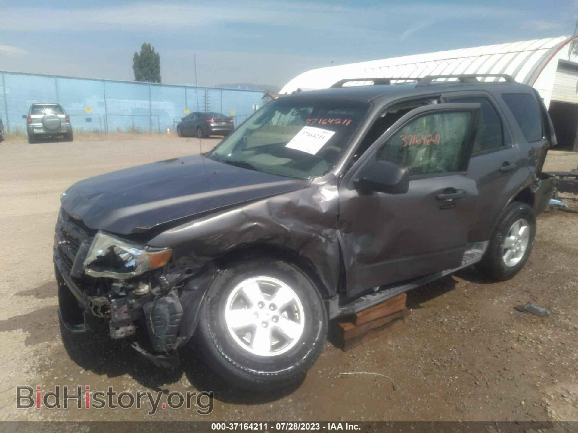 2010 FORD ESCAPE - VIN: 1FMCU0D71AKA85618 - Фото 2