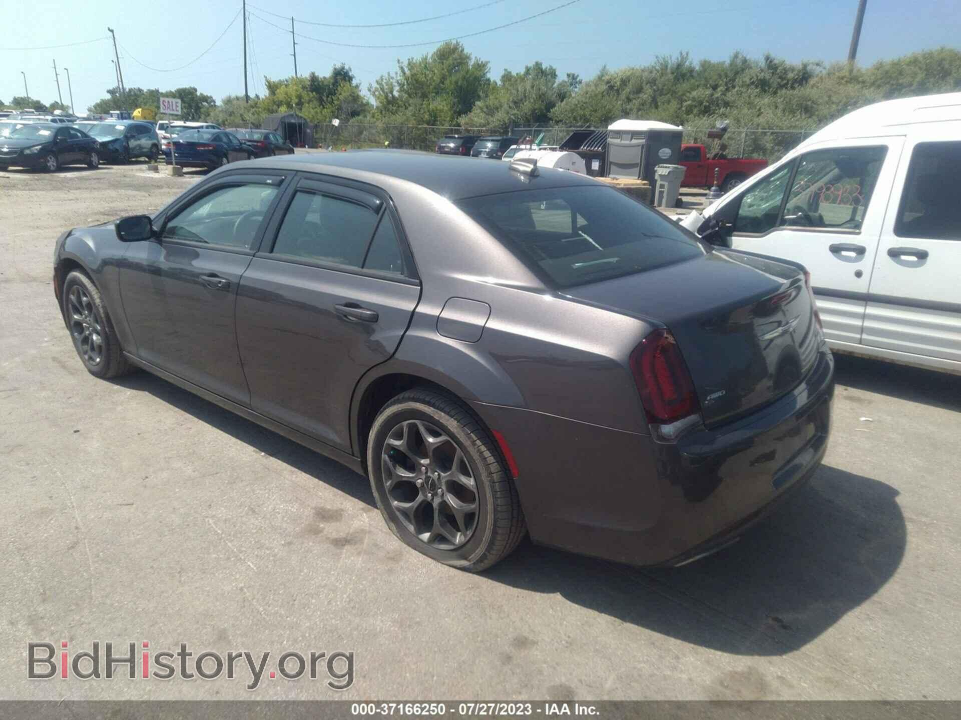 2017 CHRYSLER 300 - VIN: 2C3CCAGGXHH637647 - Фото 3