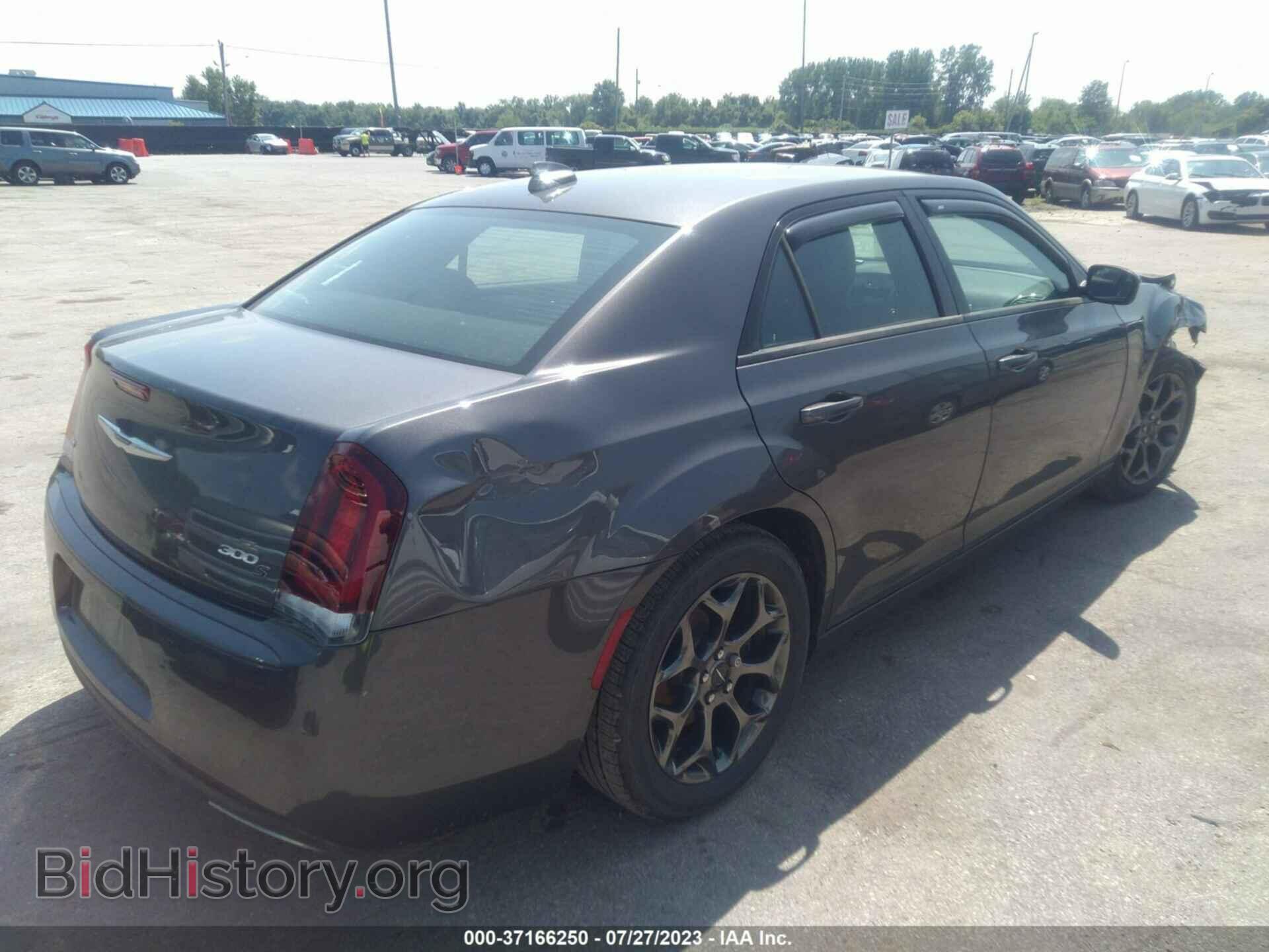 2017 CHRYSLER 300 - VIN: 2C3CCAGGXHH637647 - Фото 4
