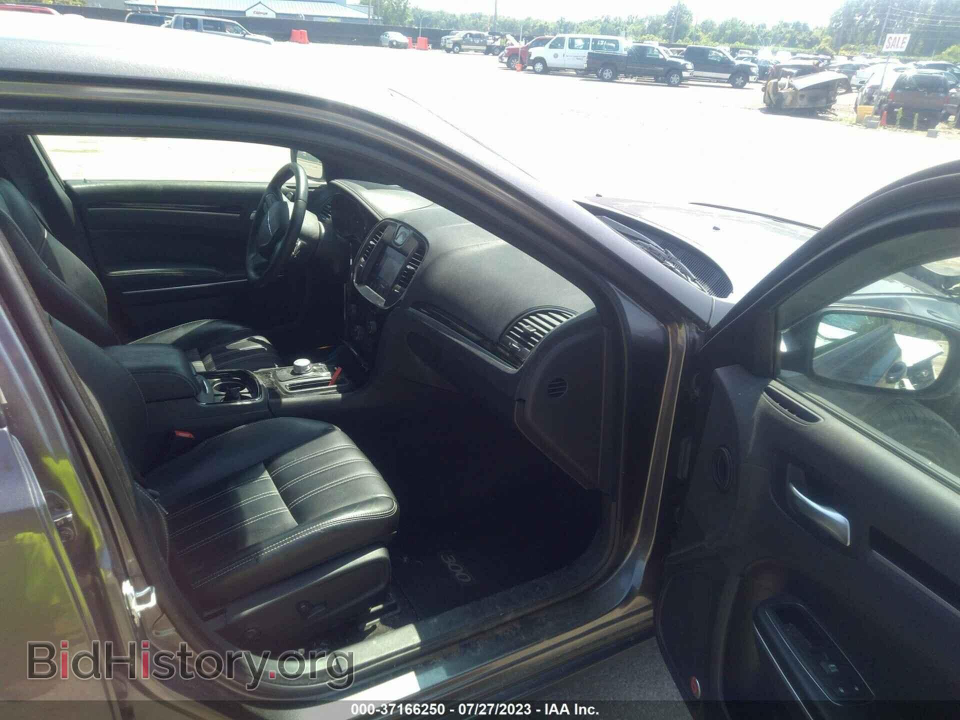 2017 CHRYSLER 300 - VIN: 2C3CCAGGXHH637647 - Фото 5