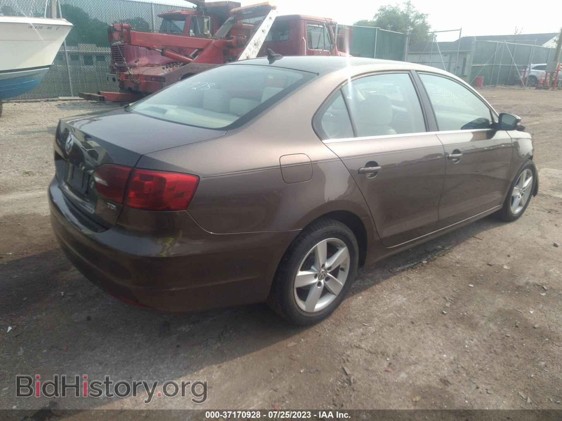 2013 VOLKSWAGEN JETTA - VIN: 3VWLL7AJ1DM416904 - Фото 4