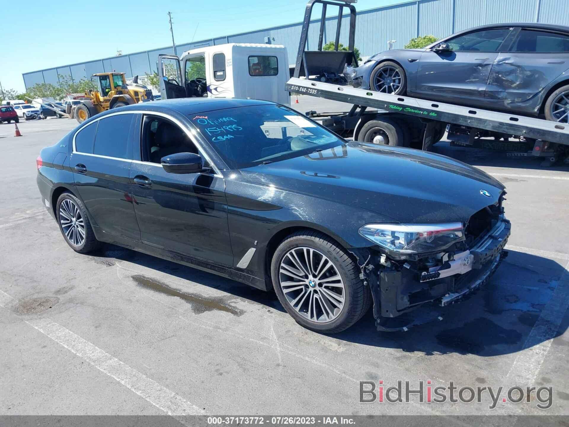 Photo WBAJA9C50KB398621 - BMW 5 SERIES 2019