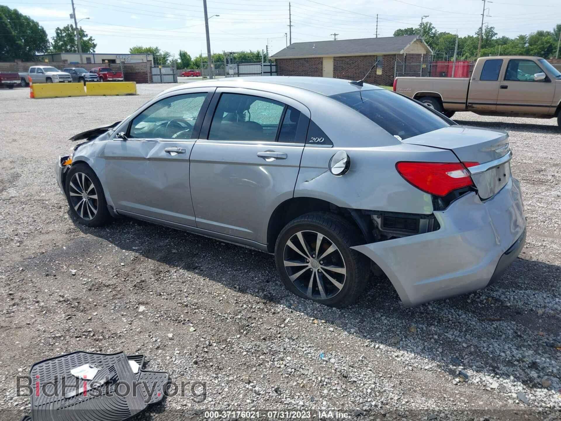 2013 CHRYSLER 200 - VIN: 1C3CCBBB2DN593761 - Фото 3