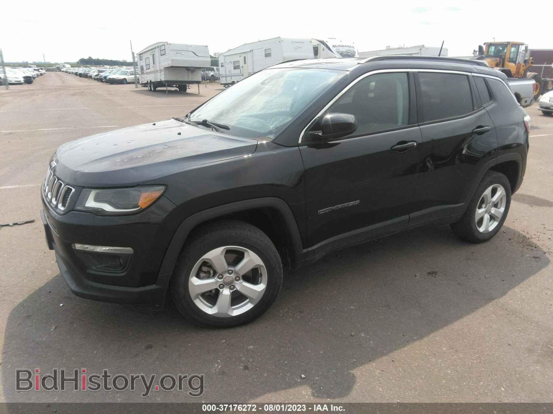 2018 JEEP COMPASS - VIN: 3C4NJDBB2JT103806 - Фото 2