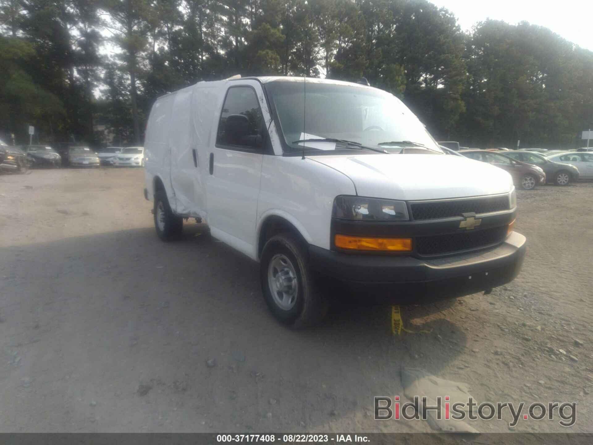 Photo 1GCWGAFP2M1257001 - CHEVROLET EXPRESS CARGO VAN 2021