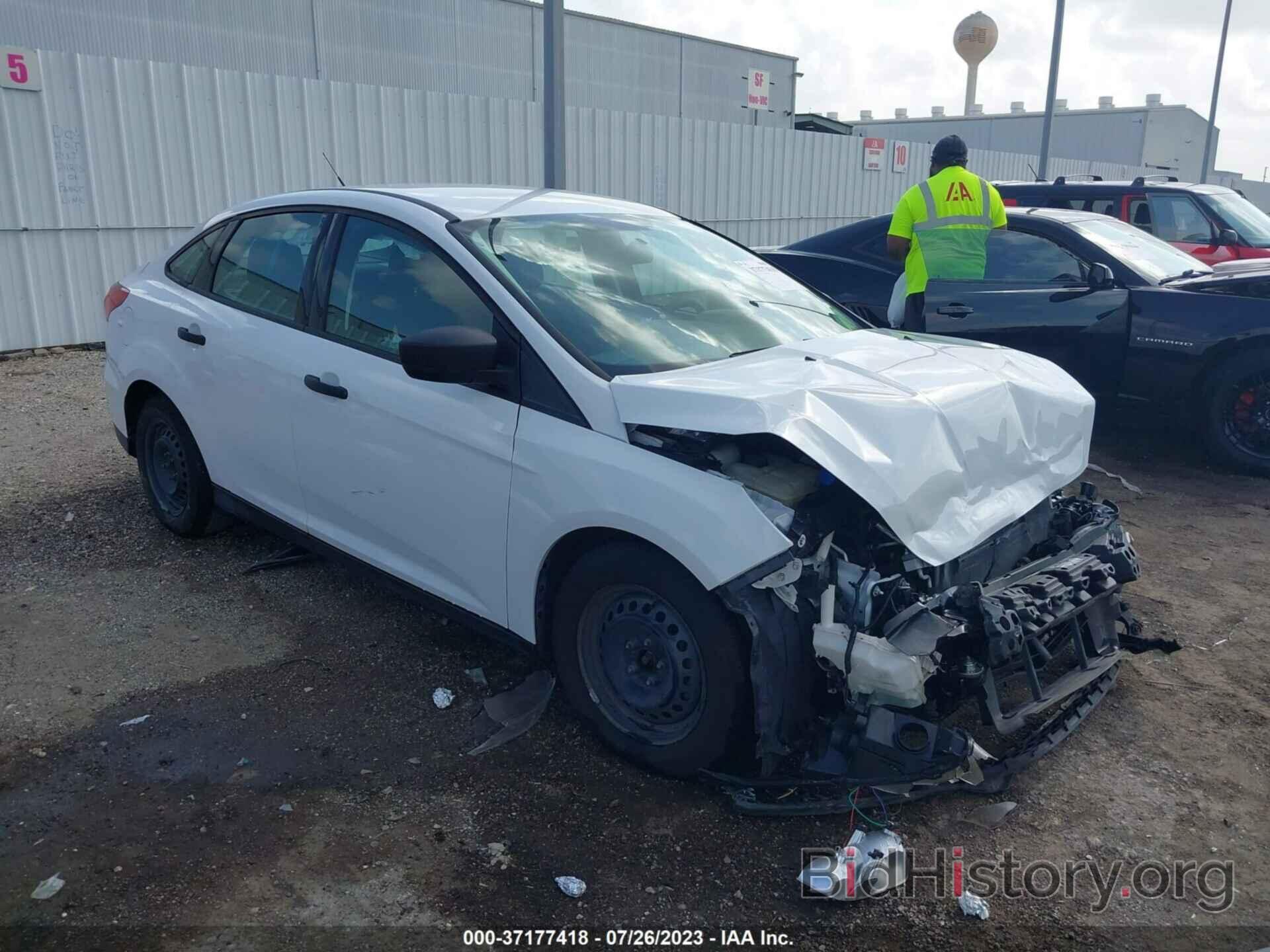 Photo 1FADP3E28JL268969 - FORD FOCUS 2018