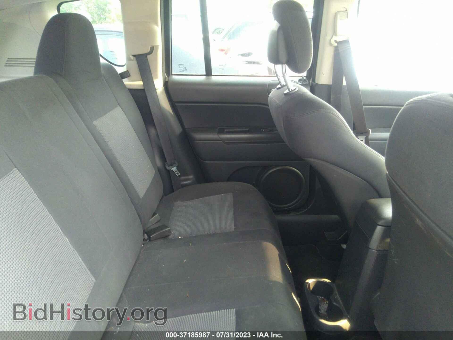2011 JEEP COMPASS - VIN: 1J4NF1FB3BD141766 - Photo 8