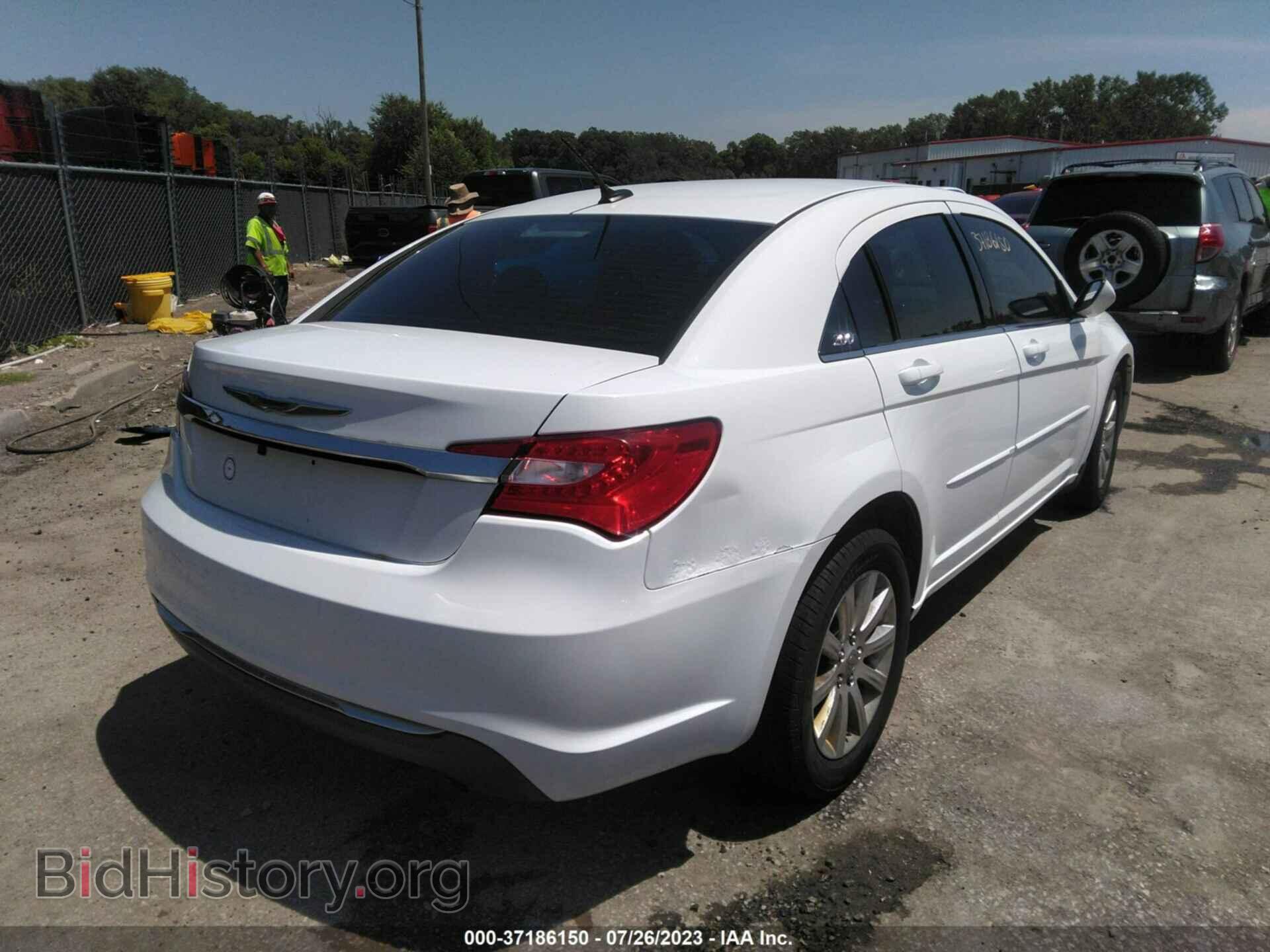 2012 CHRYSLER 200 - VIN: 1C3CCBBB9CN208033 - Photo 4