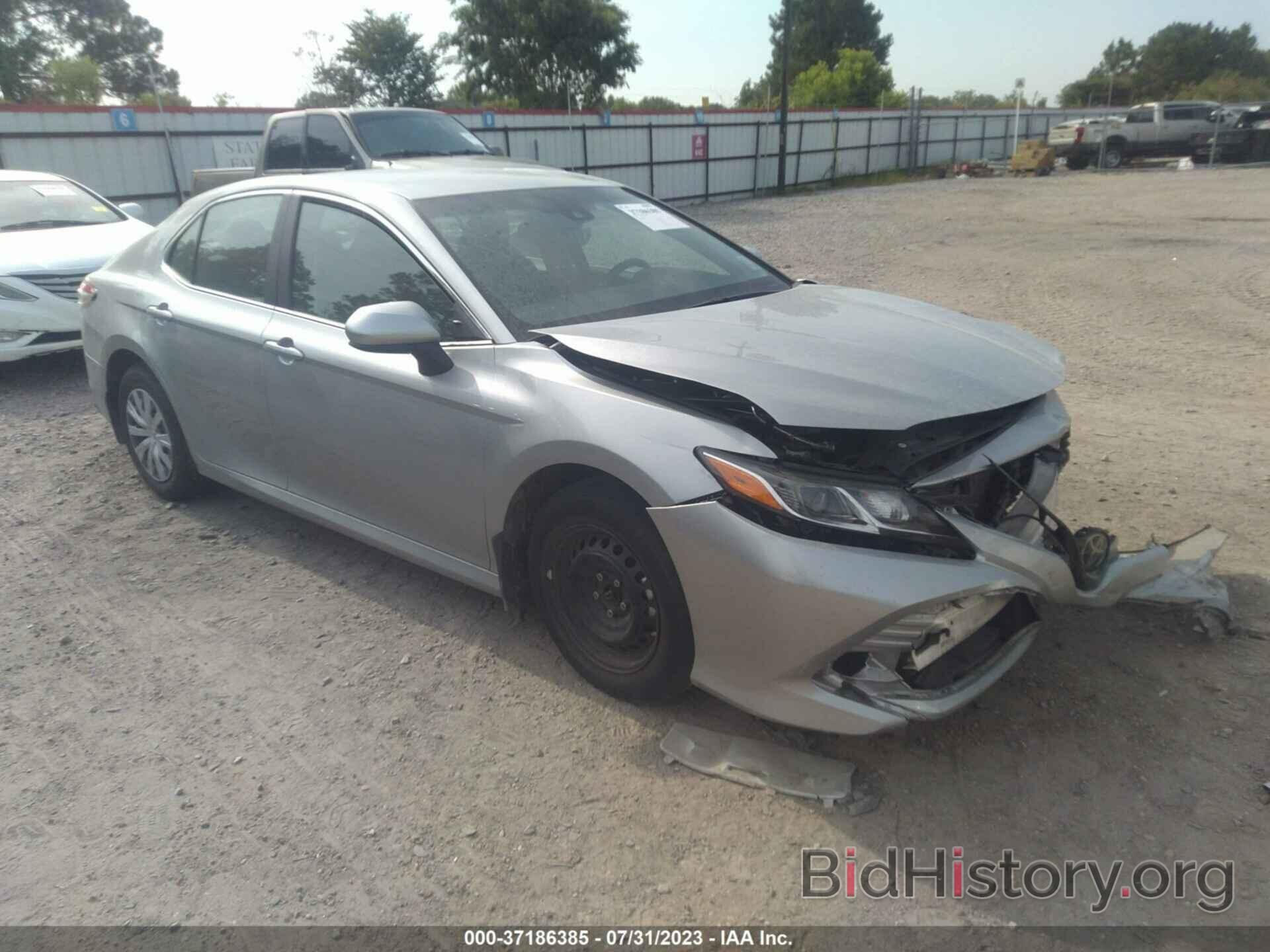 Photo 4T1B11HK2JU637530 - TOYOTA CAMRY 2018