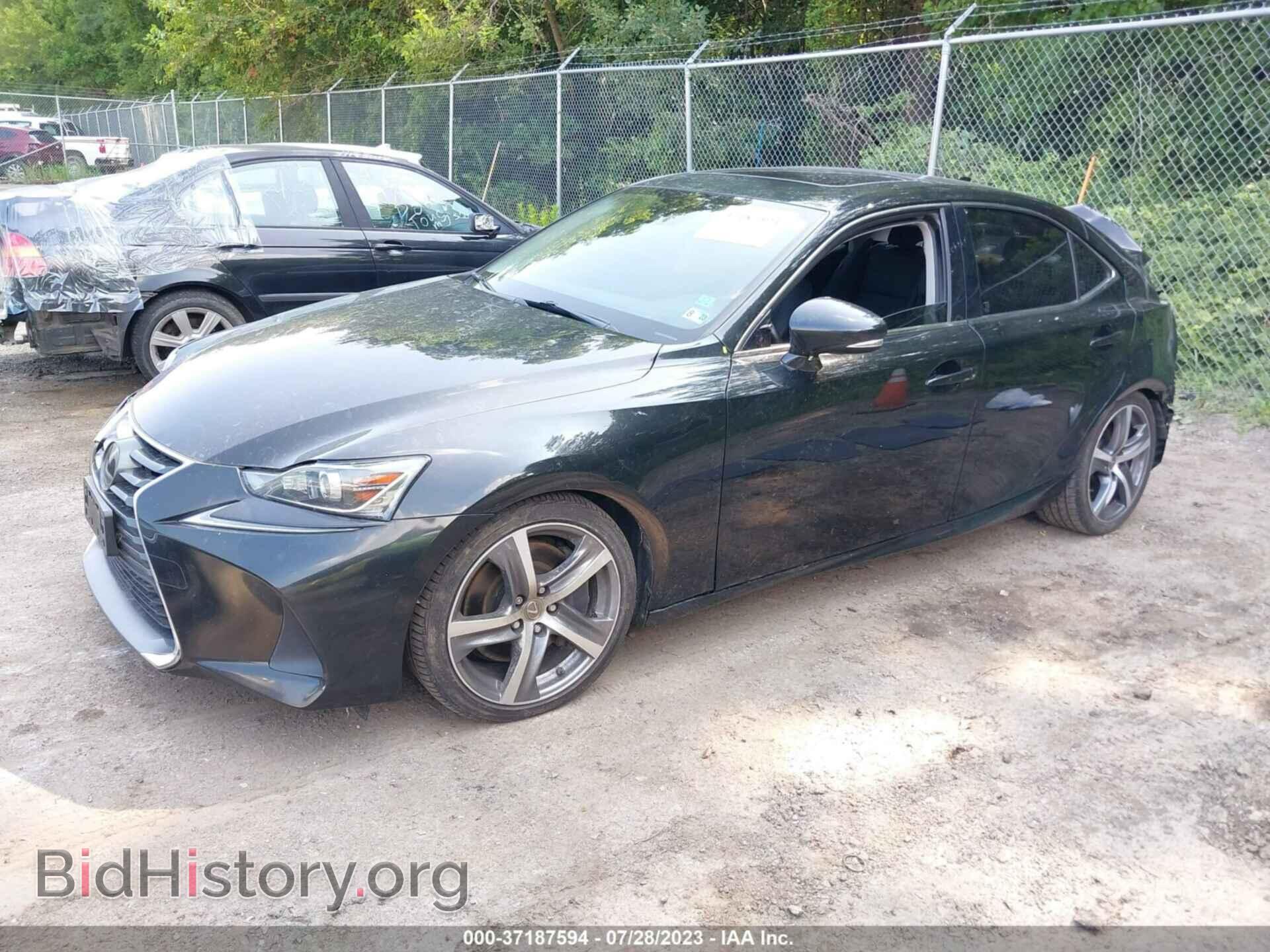 2018 LEXUS IS - VIN: JTHC81D21J5033373 - Фото 2