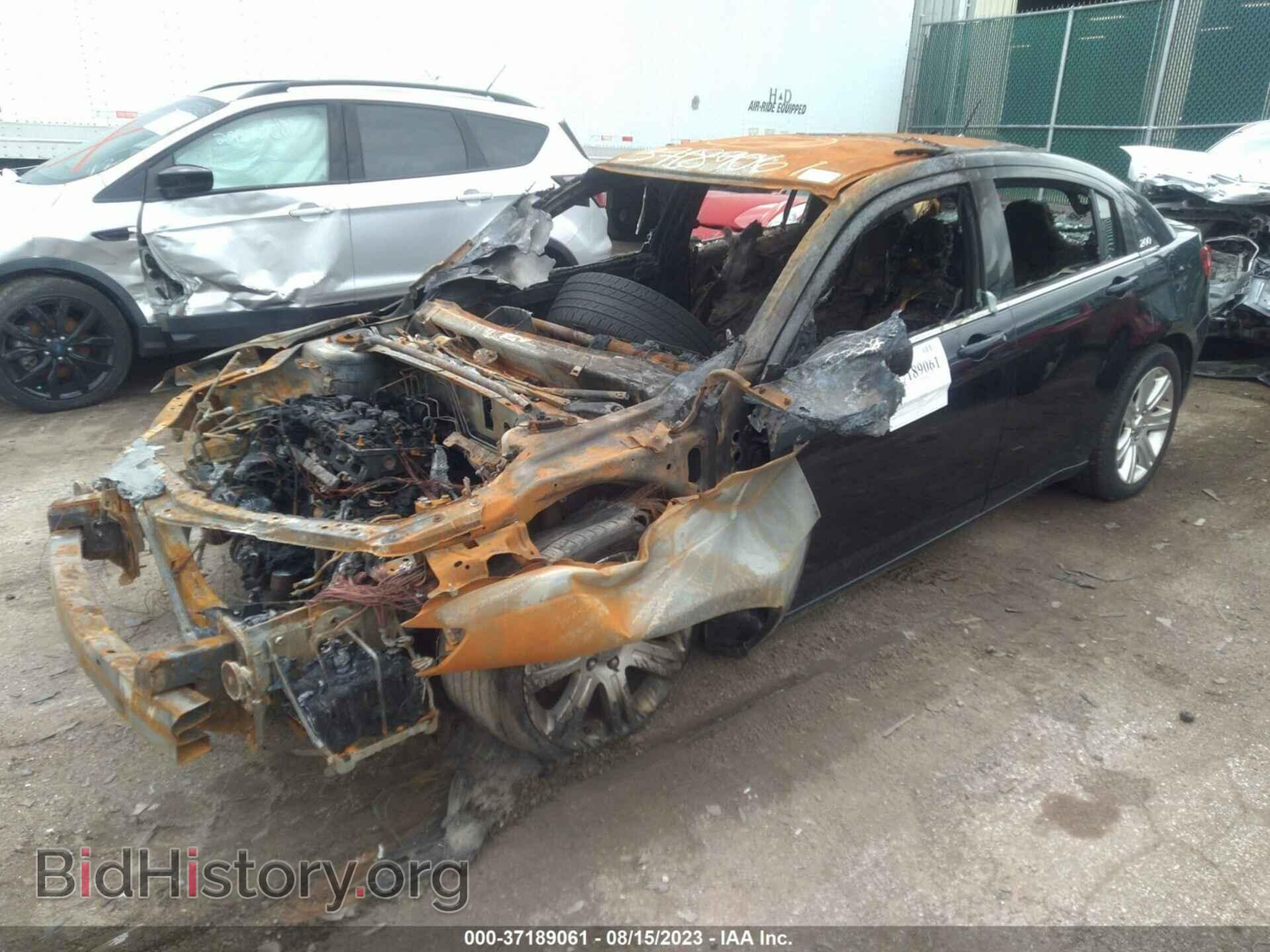2012 CHRYSLER 200 - VIN: 1C3CCBBB0CN268993 - Photo 2