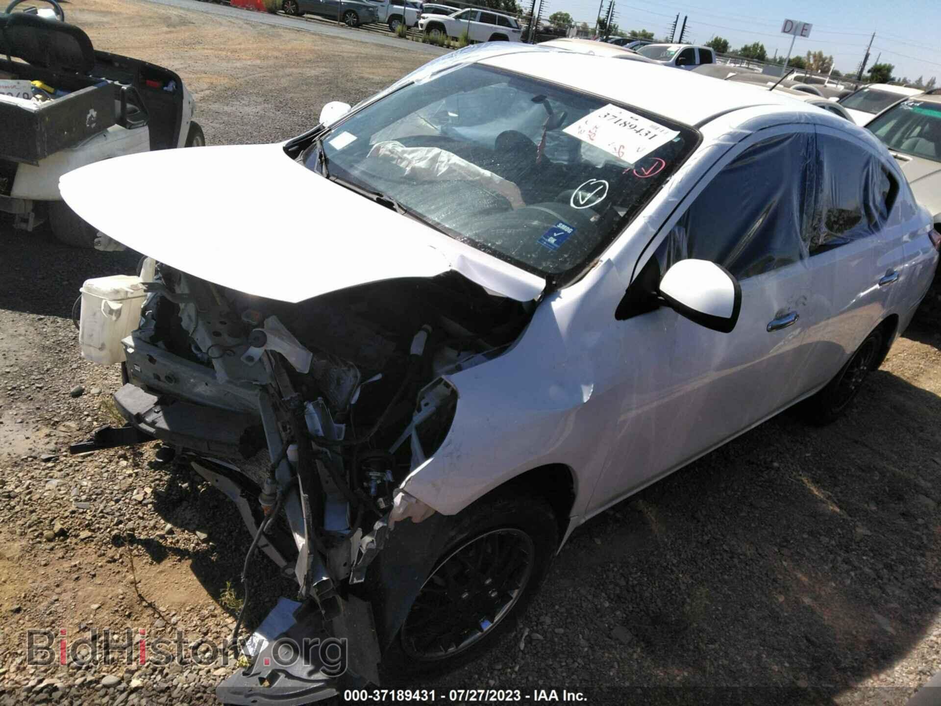 2012 NISSAN VERSA - VIN: 3N1CN7AP2CL856722 - Фото 2