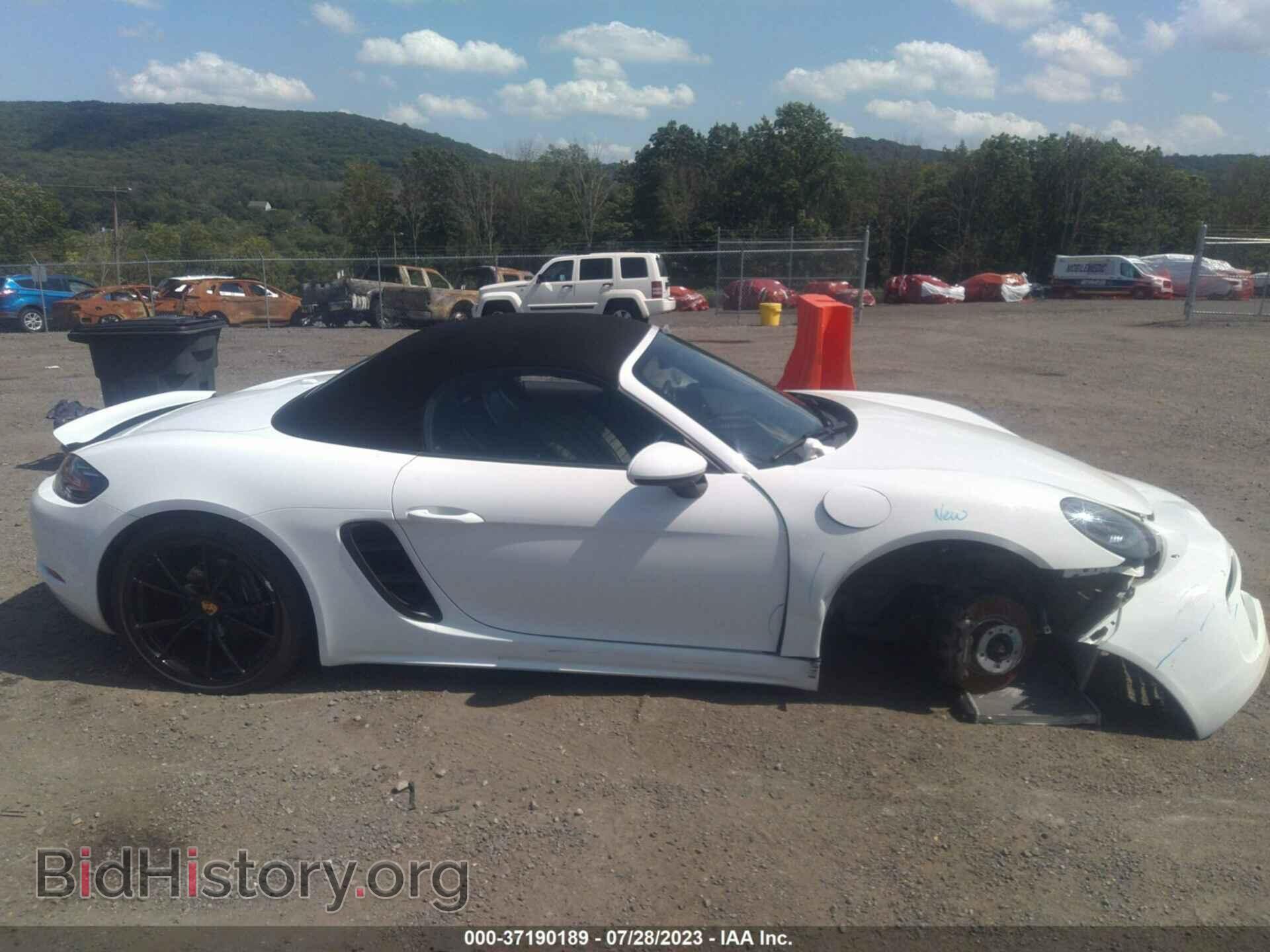 2017 PORSCHE 718 BOXSTER - VIN: WP0CA2A80HS220202 - Фото 13