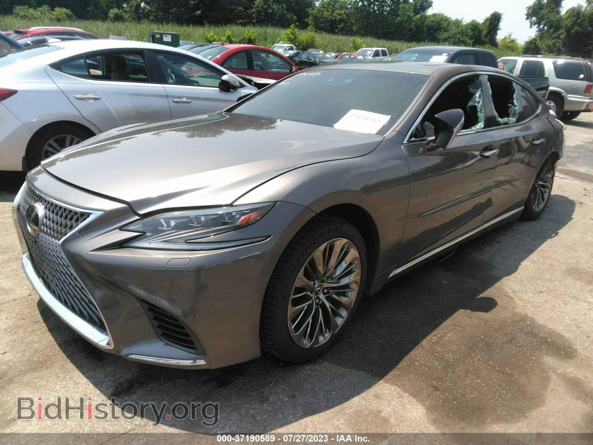 2018 LEXUS LS - VIN: JTHC5LFF2J5001780 - Фото 2