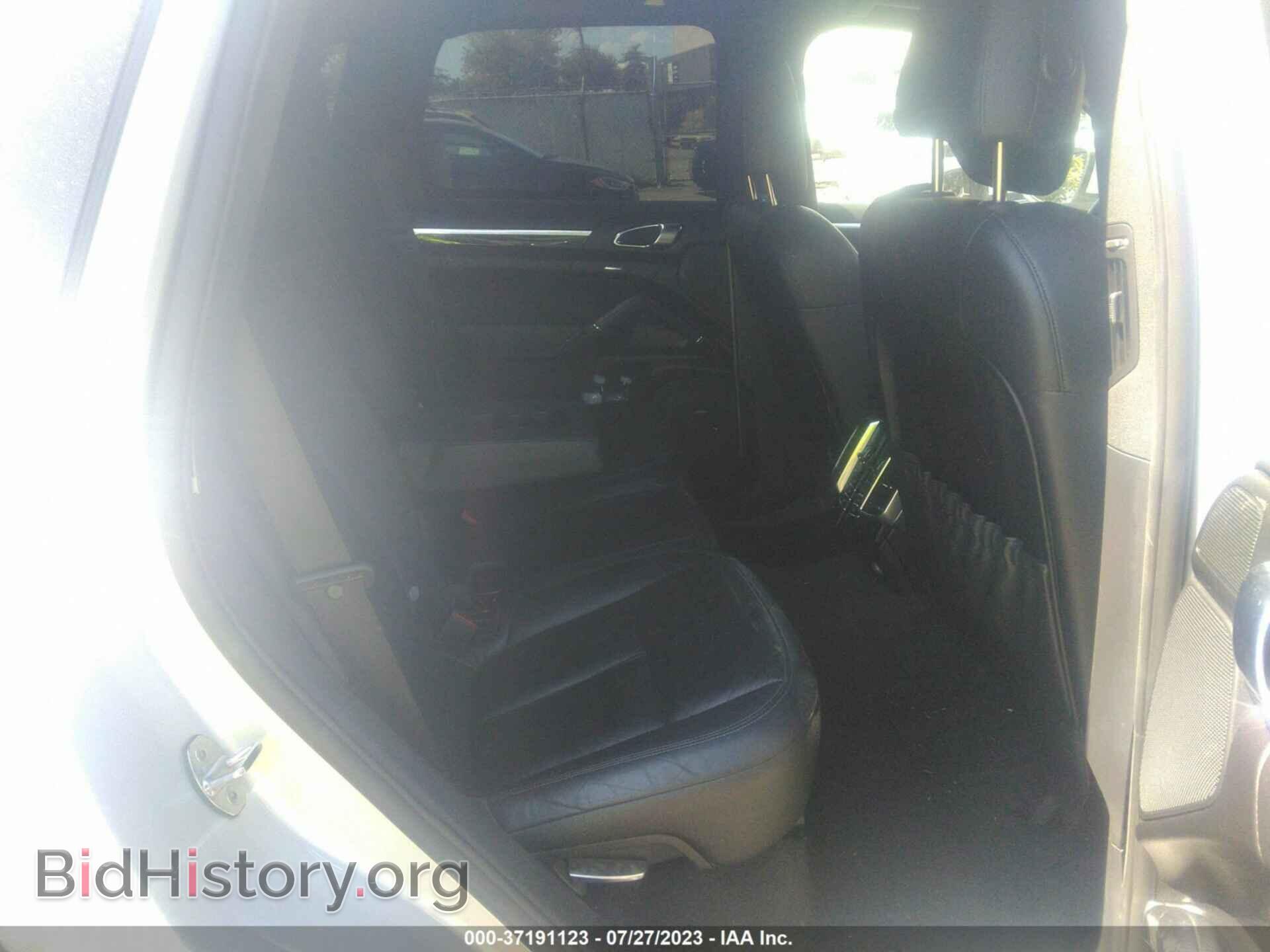 2011 PORSCHE CAYENNE - VIN: WP1AB2A21BLA42963 - Фото 8