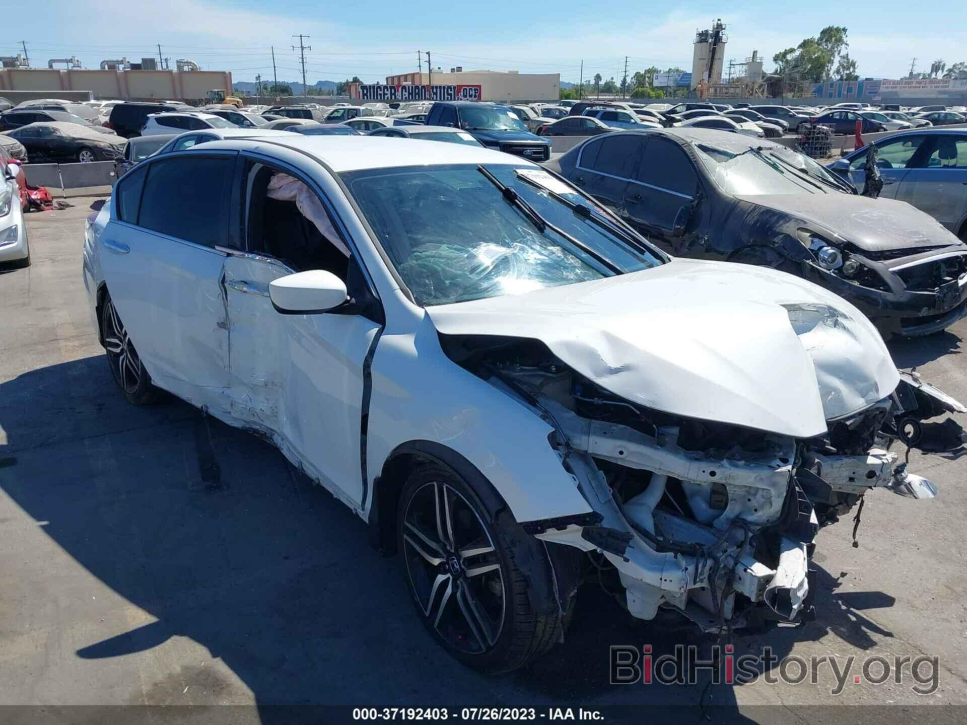 Photo 1HGCR2F57HA076467 - HONDA ACCORD SEDAN 2017