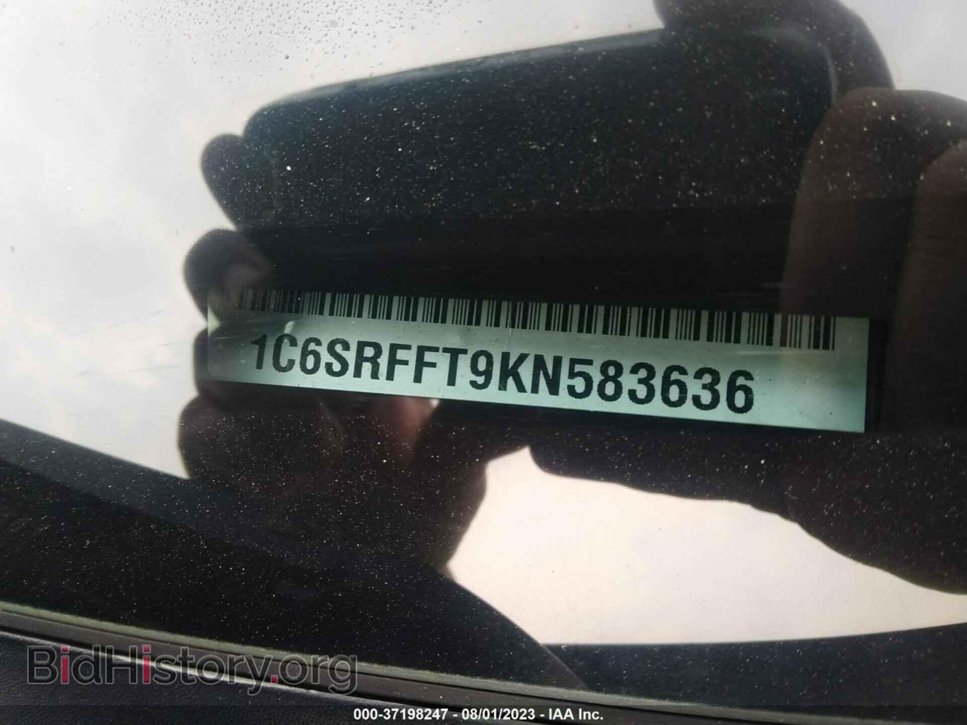 2019 RAM 1500 - VIN: 1C6SRFFT9KN583636 - Фото 9