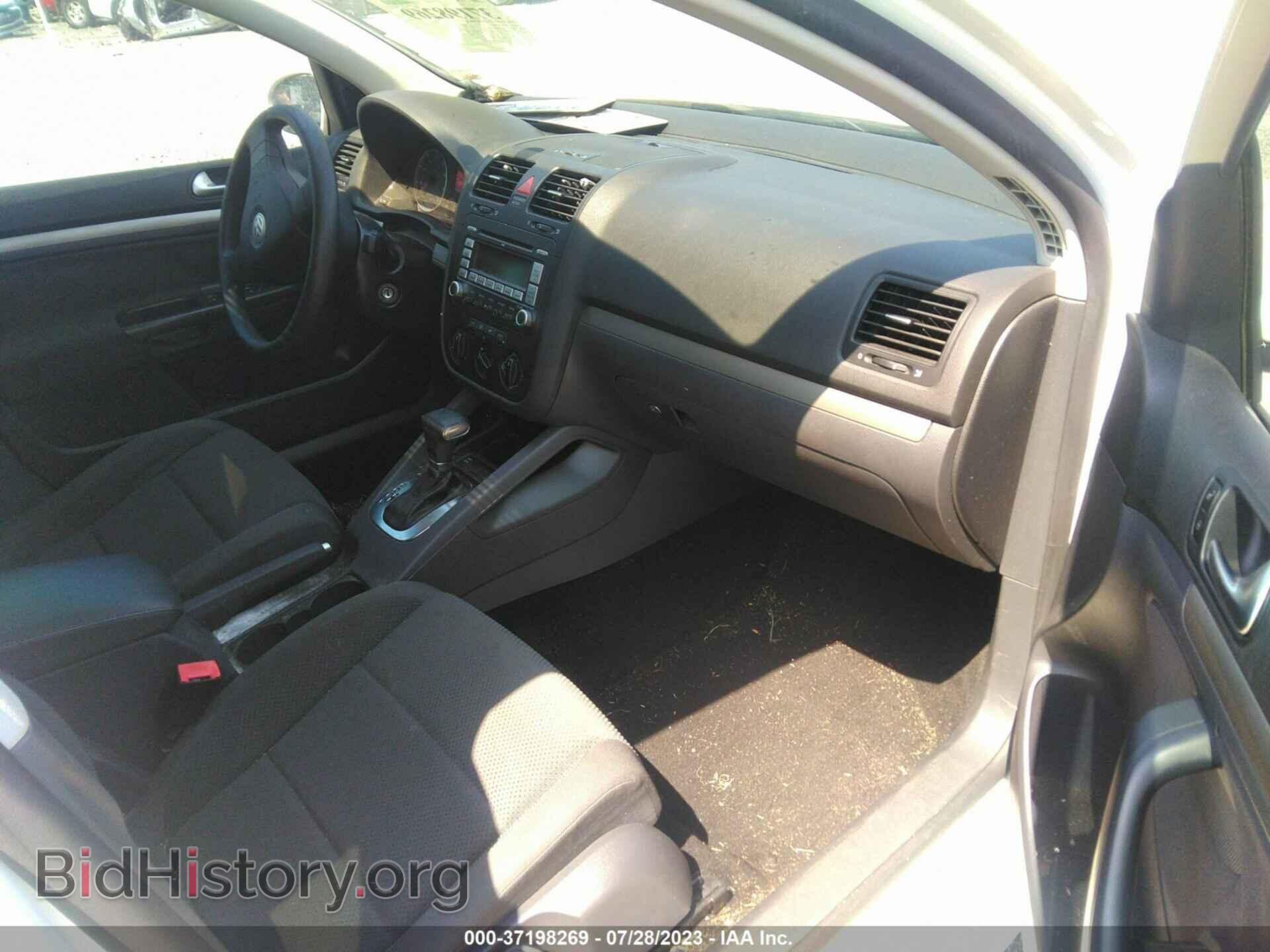 2009 VOLKSWAGEN RABBIT - VIN: WVWDA71KX9W066346 - Фото 5