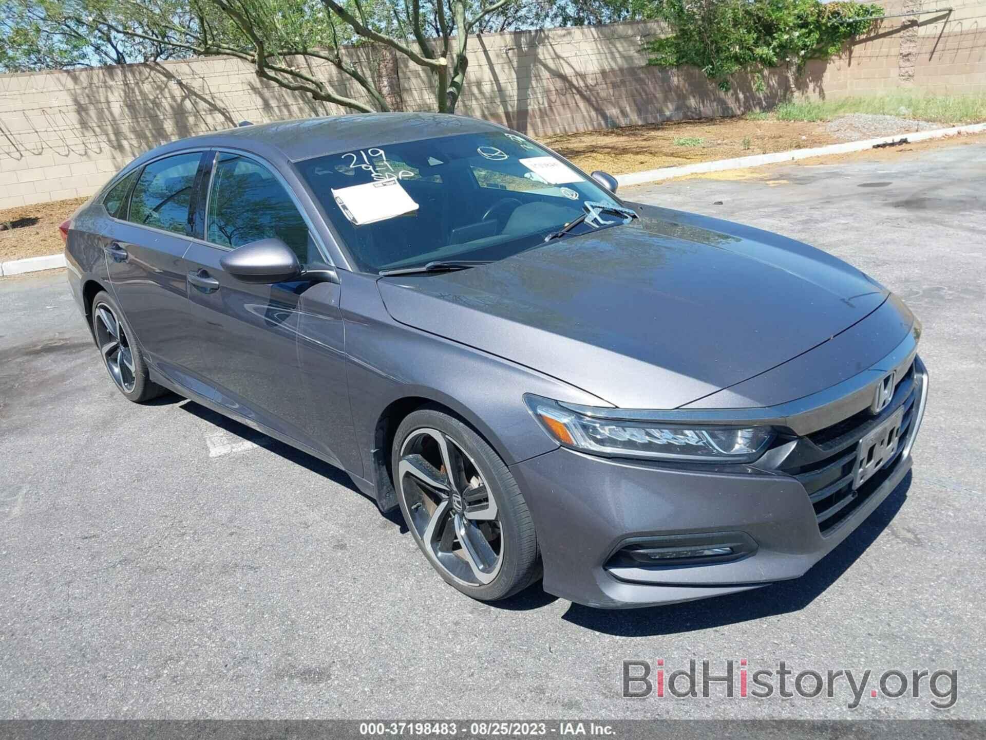 Photo 1HGCV1F33JA177189 - HONDA ACCORD SEDAN 2018