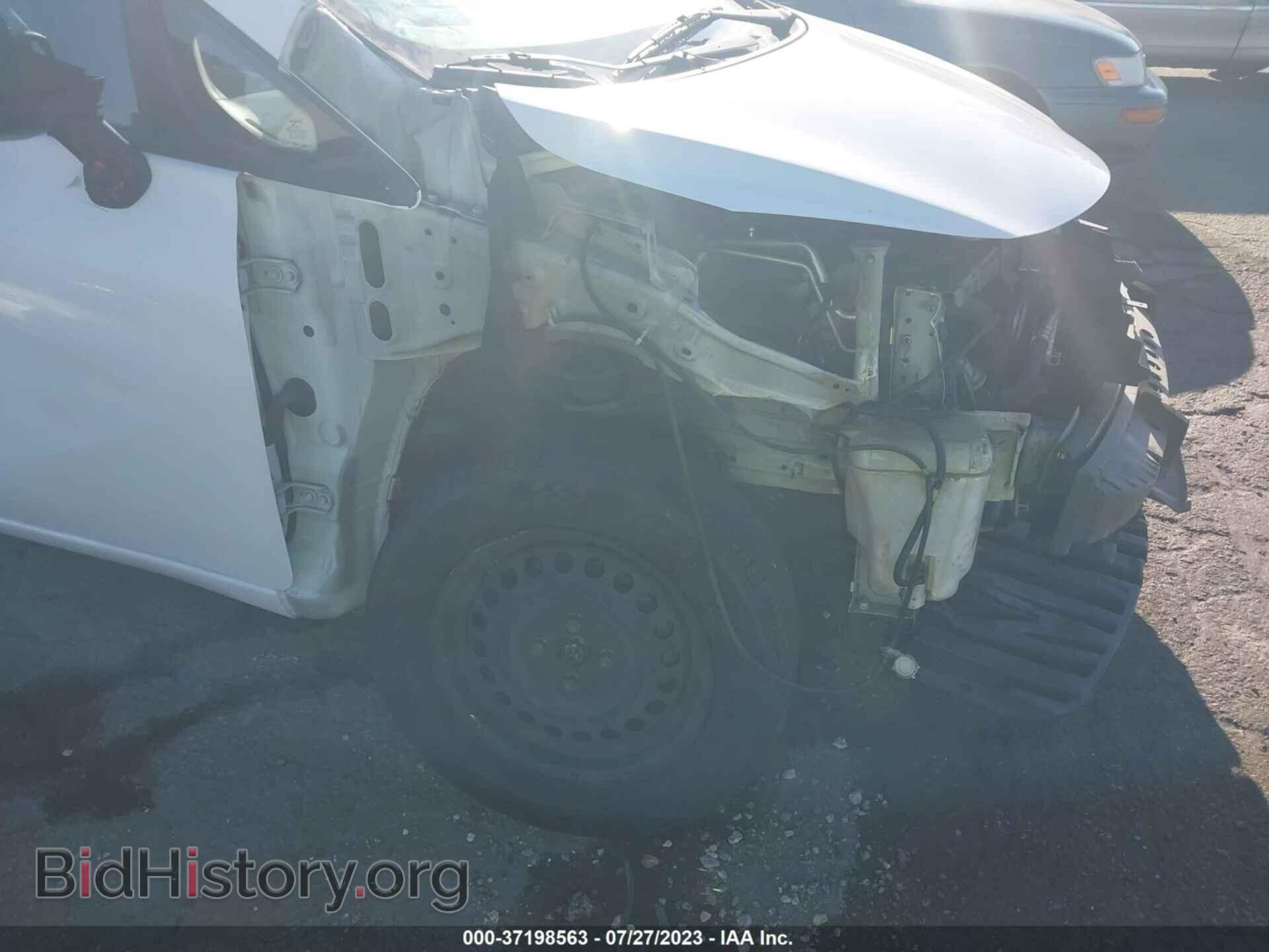 2016 NISSAN VERSA NOTE - VIN: 3N1CE2CP0GL393193 - Фото 6