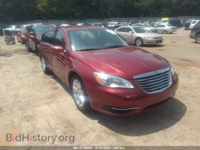 2013 Chrysler 200 Touring, красный — VIN 1C3CCBBB0DN679277, IAAI