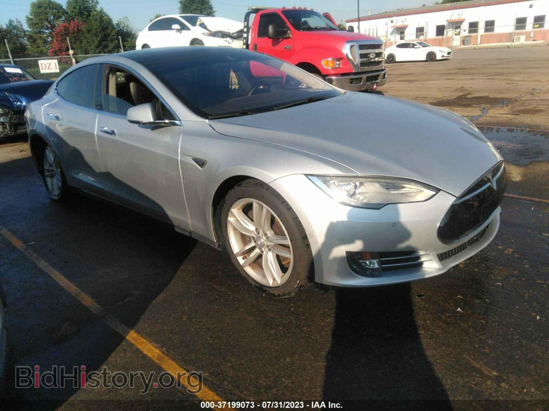 Фотография 5YJSA1H22FF086844 - TESLA MODEL S 2015