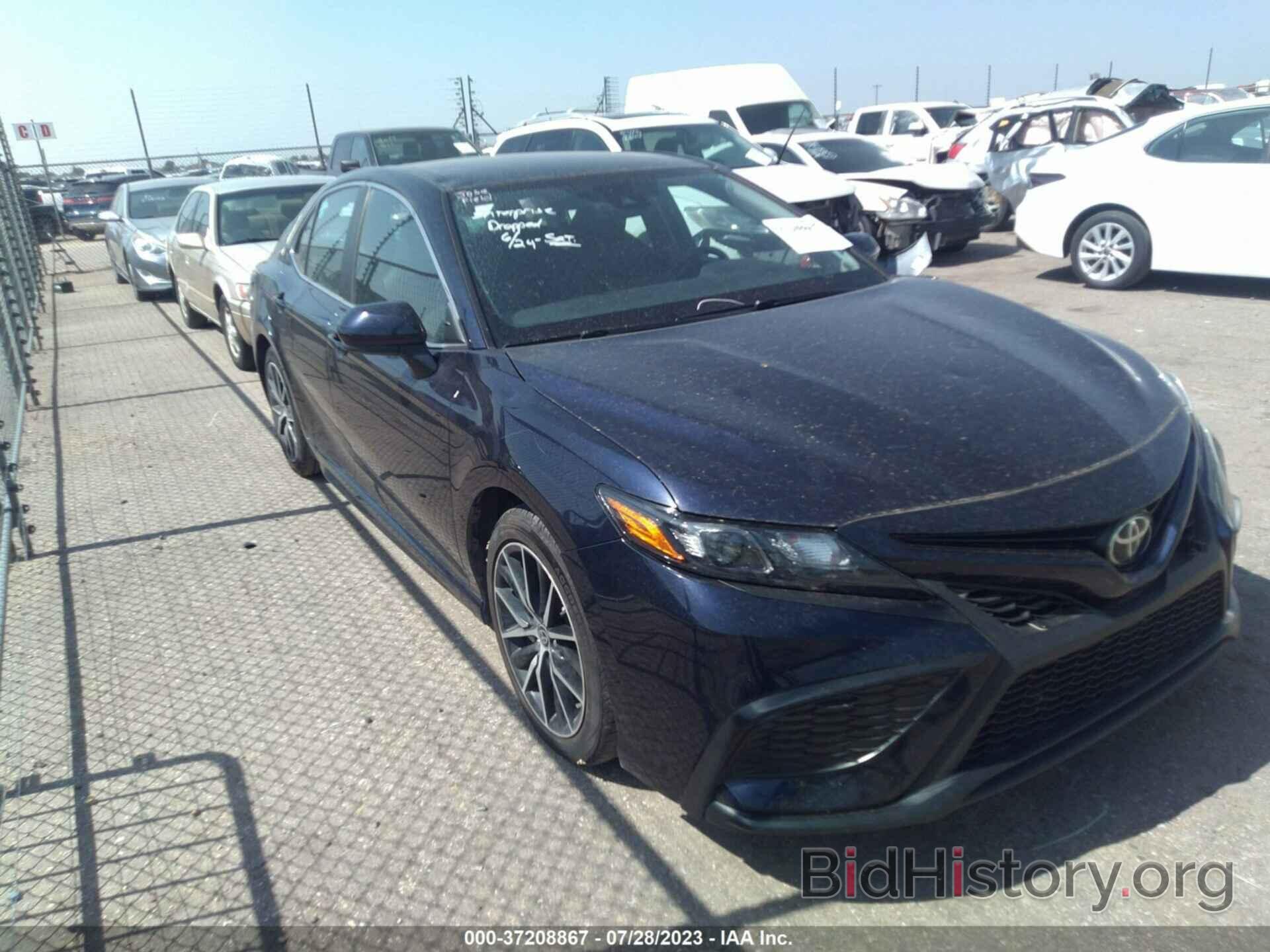 Фотография 4T1G11AK9MU444697 - TOYOTA CAMRY 2021