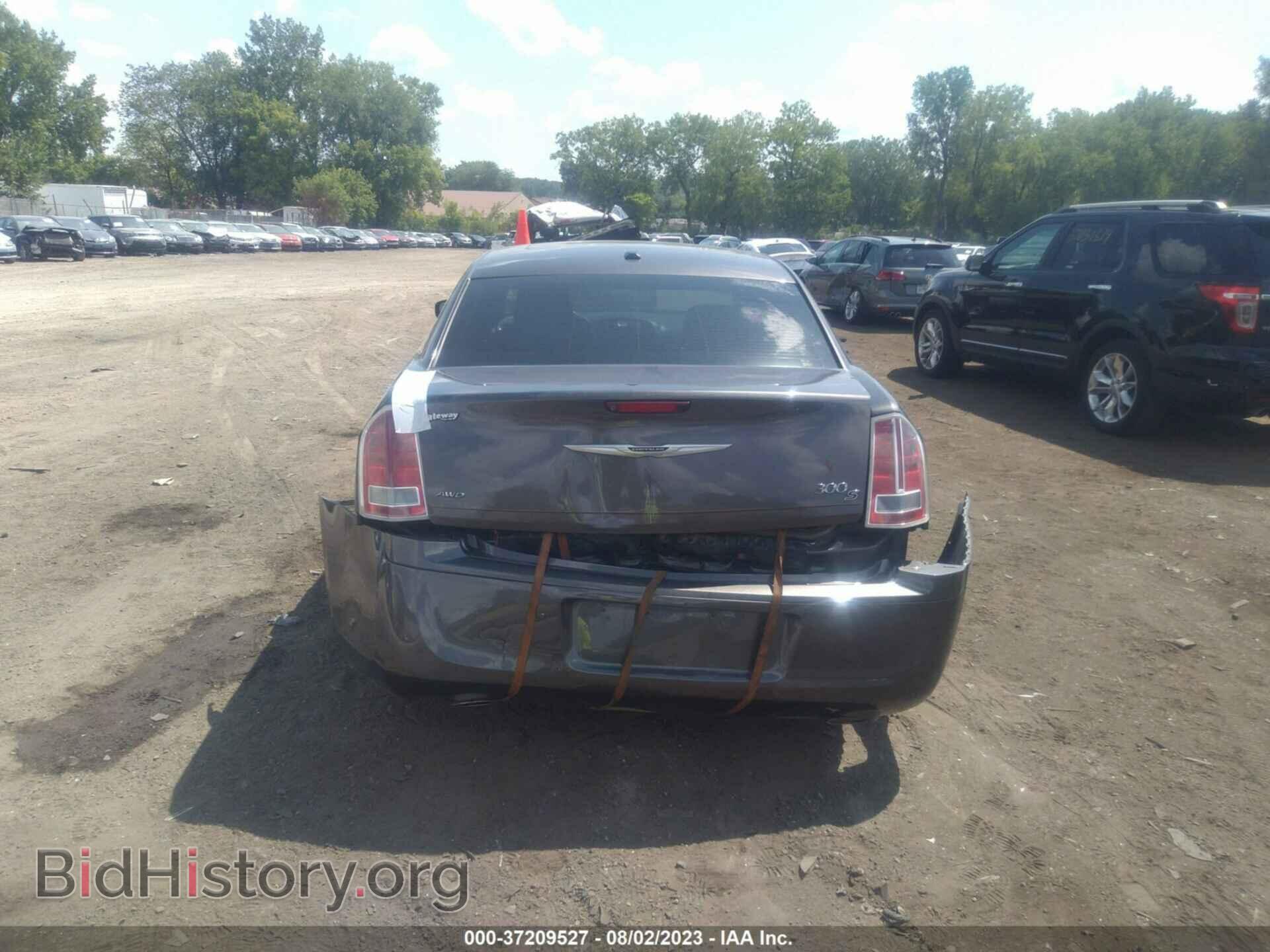 2014 CHRYSLER 300 - VIN: 2C3CCAGG5EH201493 - Фото 16