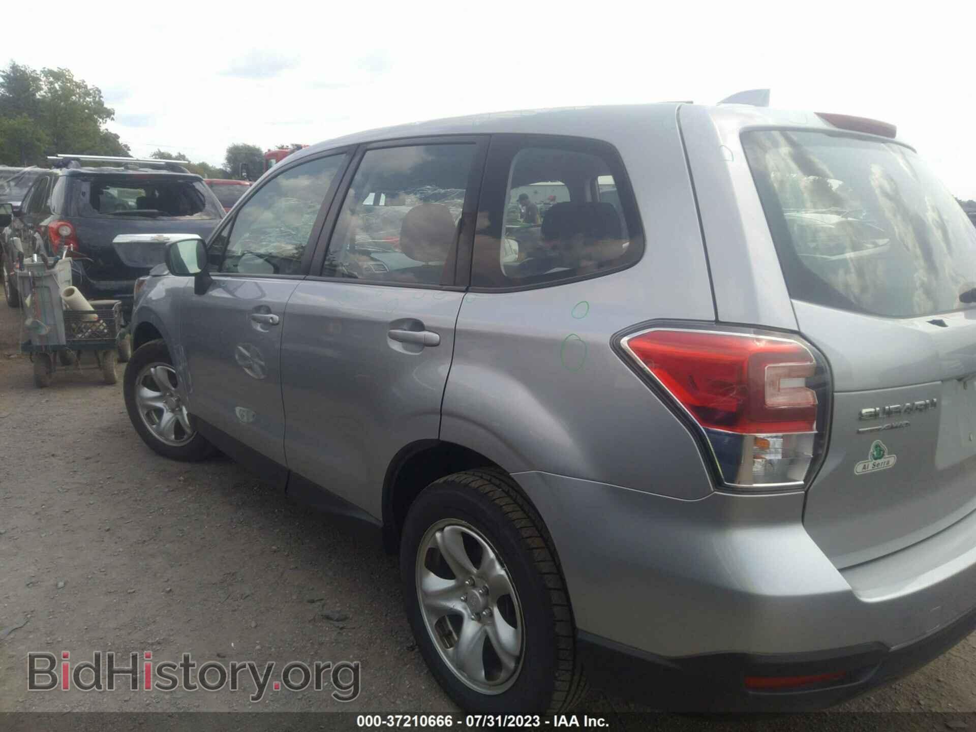 2018 SUBARU FORESTER - VIN: JF2SJAAC3JH600066 - Фото 3