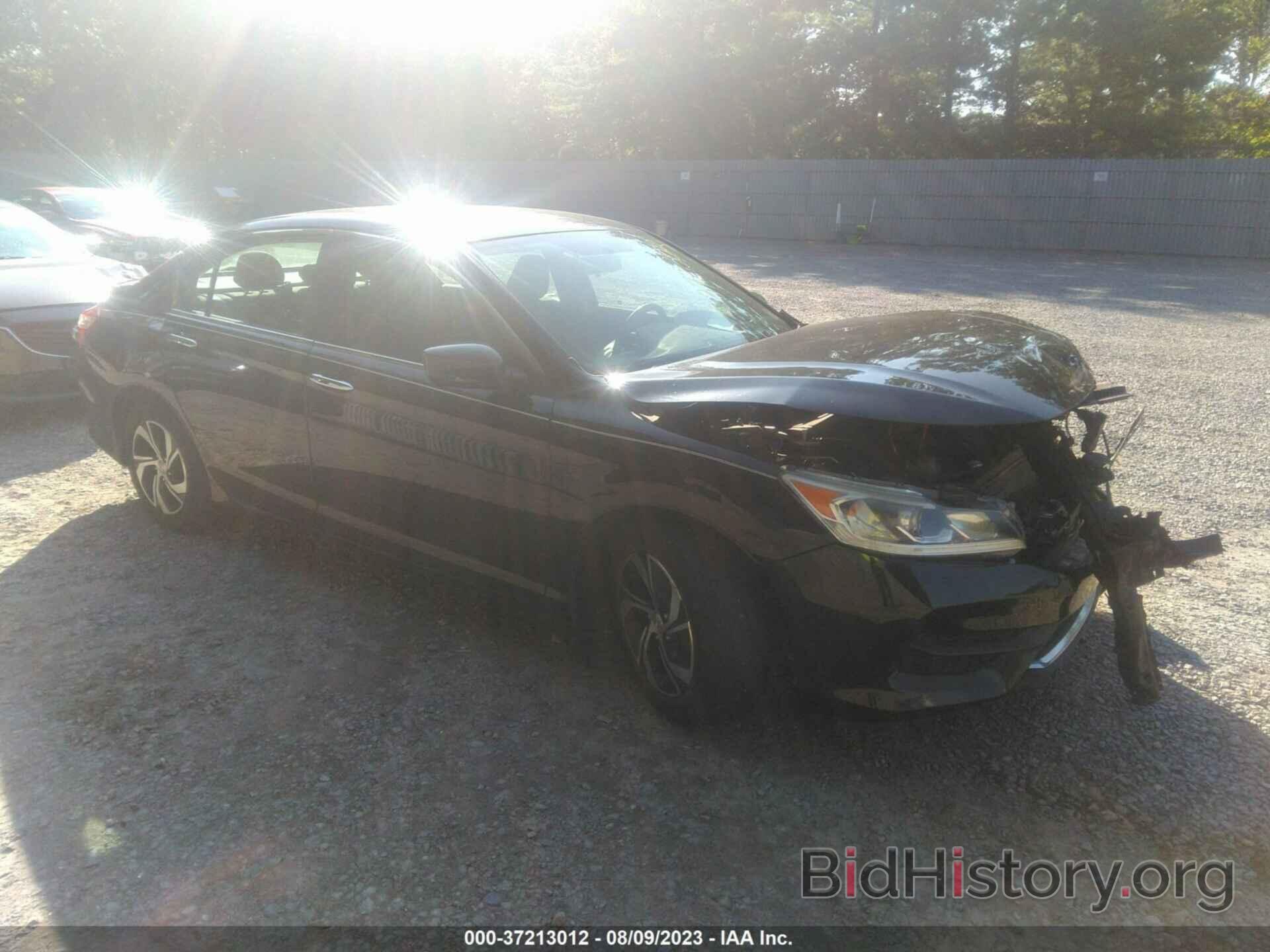 Photo 1HGCR2F35HA183242 - HONDA ACCORD SEDAN 2017