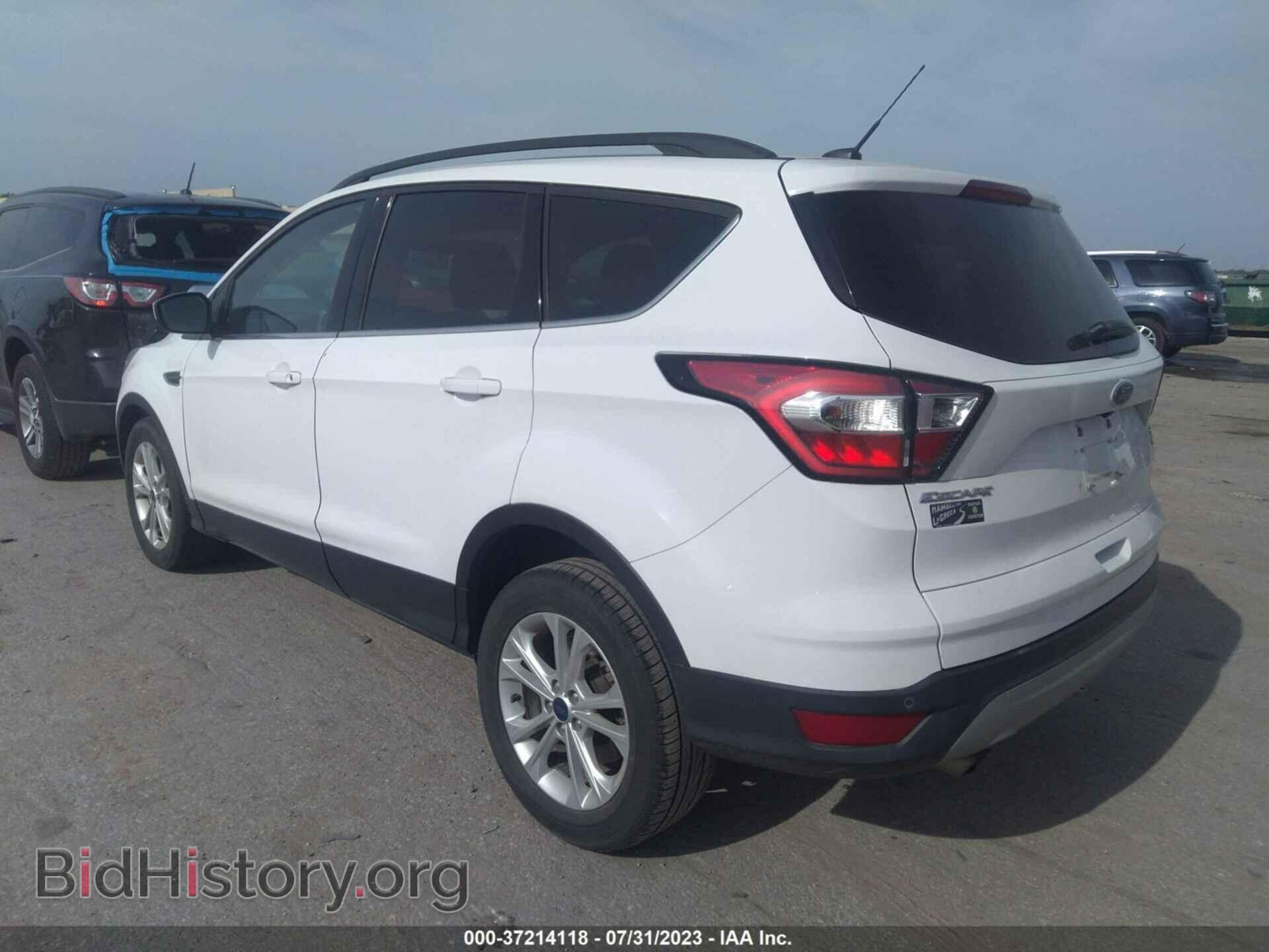 2017 FORD ESCAPE - VIN: 1FMCU0GD9HUC33191 - Фото 3