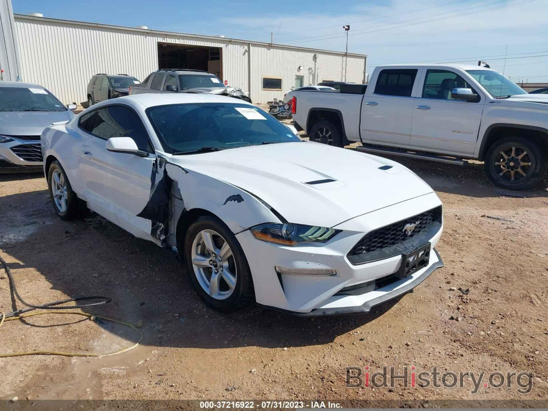 Photo 1FA6P8TH6J5142305 - FORD MUSTANG 2018