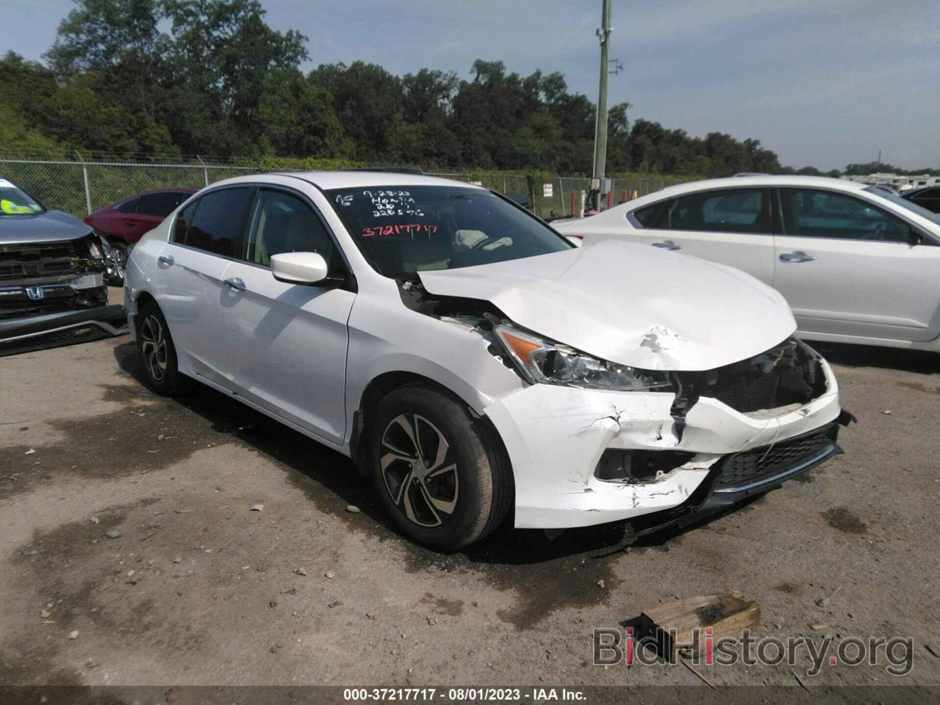 Photo 1HGCR2F37HA220596 - HONDA ACCORD SEDAN 2017